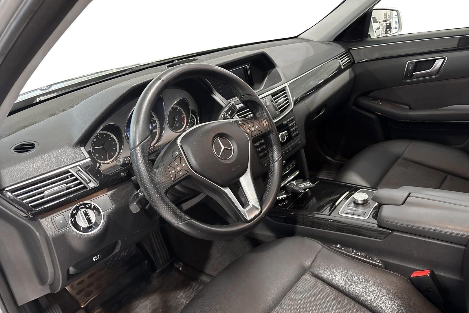 MERCEDES-BENZ E 2013