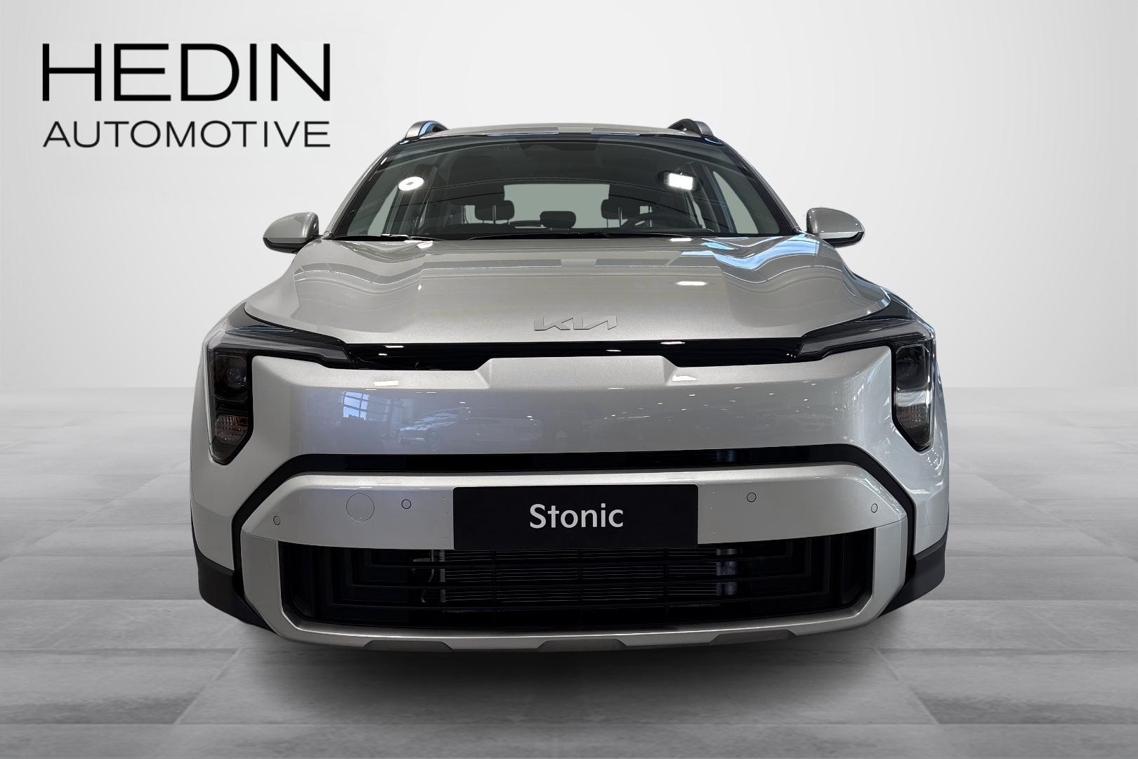 KIA STONIC 4