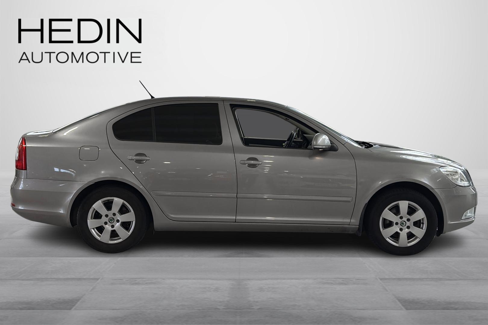 SKODA OCTAVIA 2012