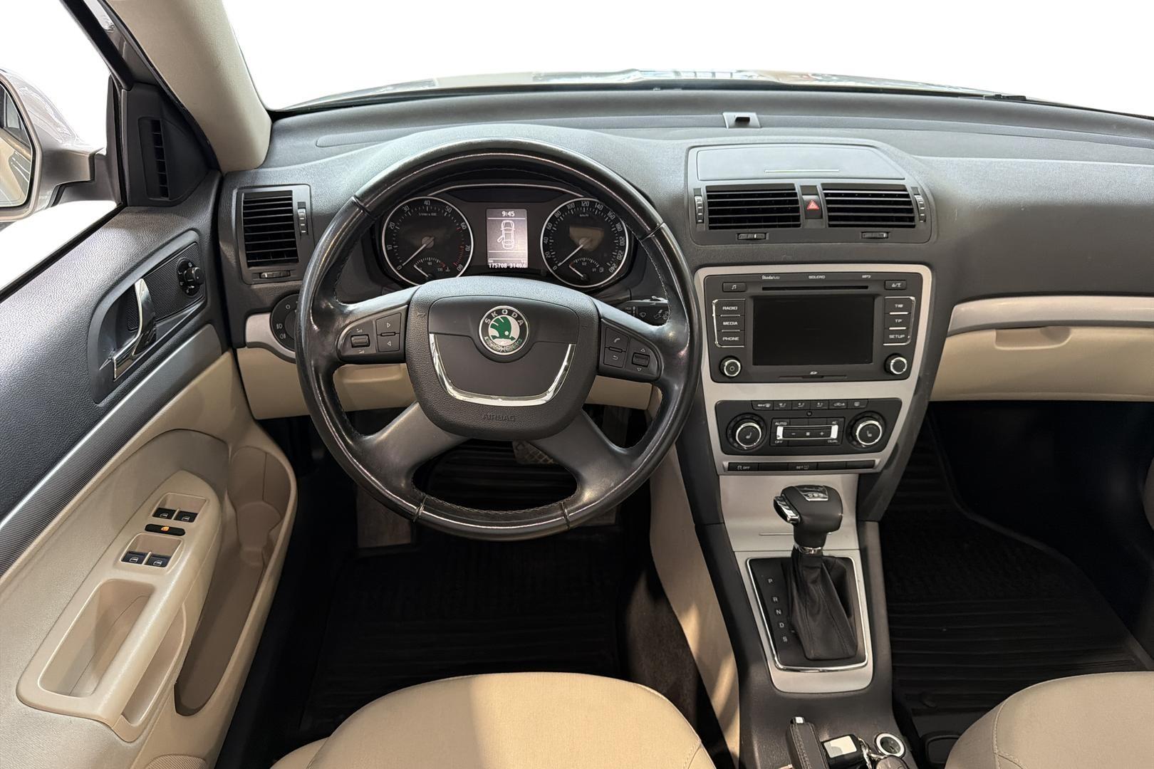 SKODA OCTAVIA 2012