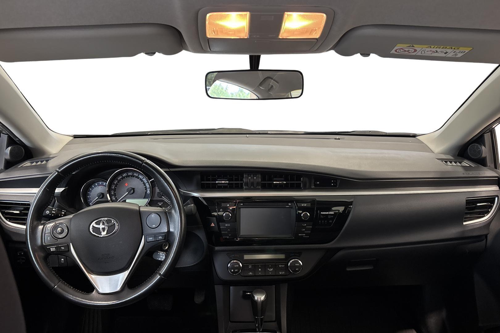 TOYOTA Corolla 2014
