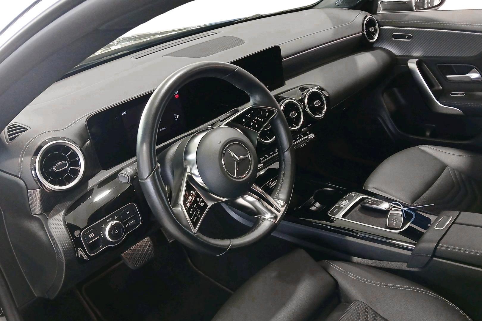Mercedes-Benz CLA 2024