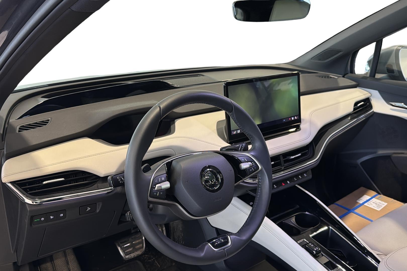 SKODA Enyaq 2025