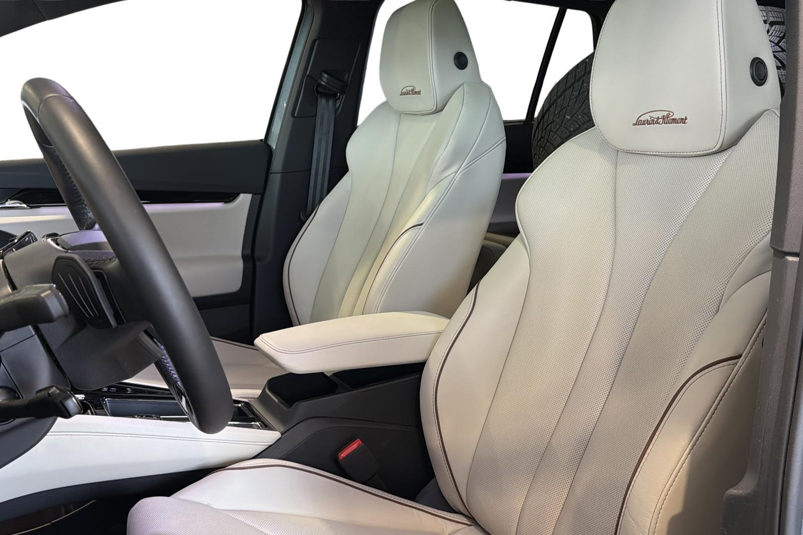 SKODA Enyaq 2025