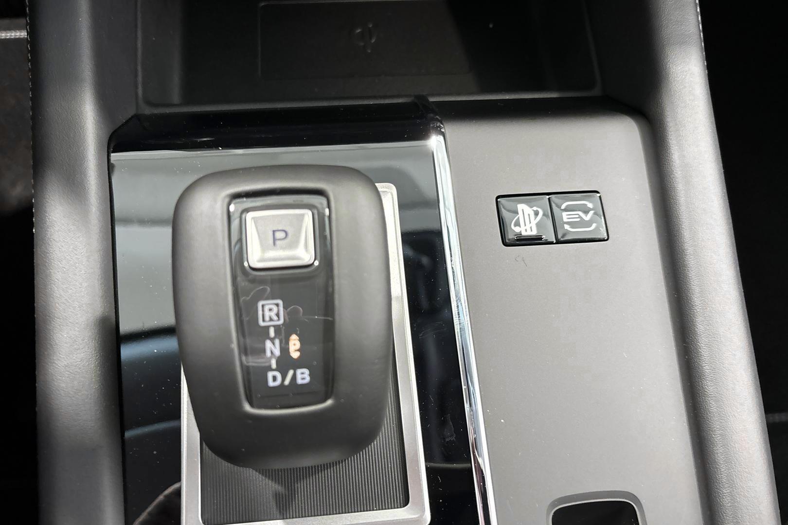 Mitsubishi Outlander 2025