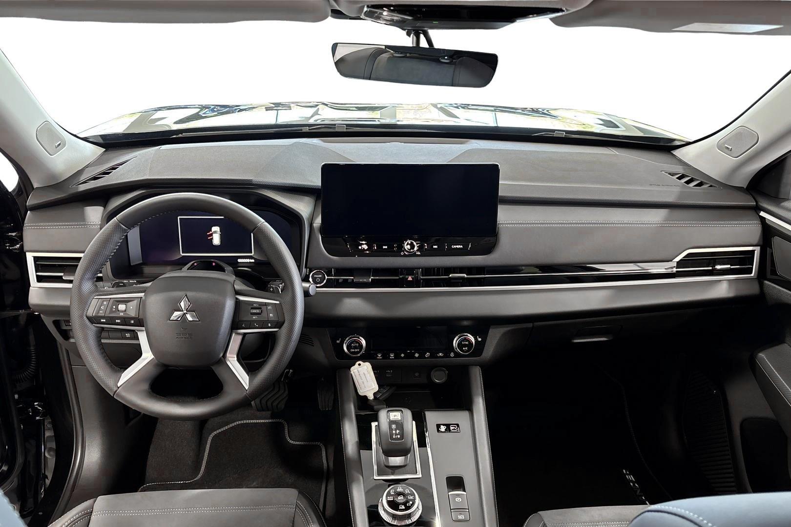 Mitsubishi Outlander 2025