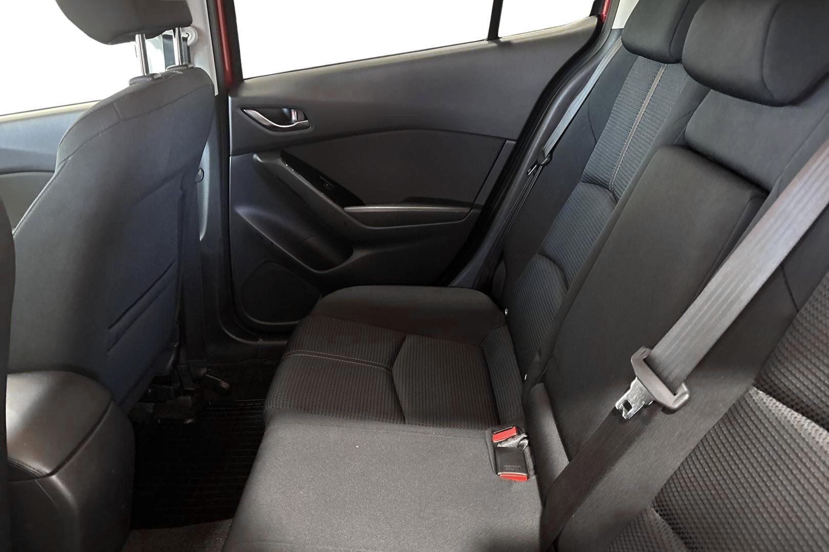 MAZDA Mazda3 2017