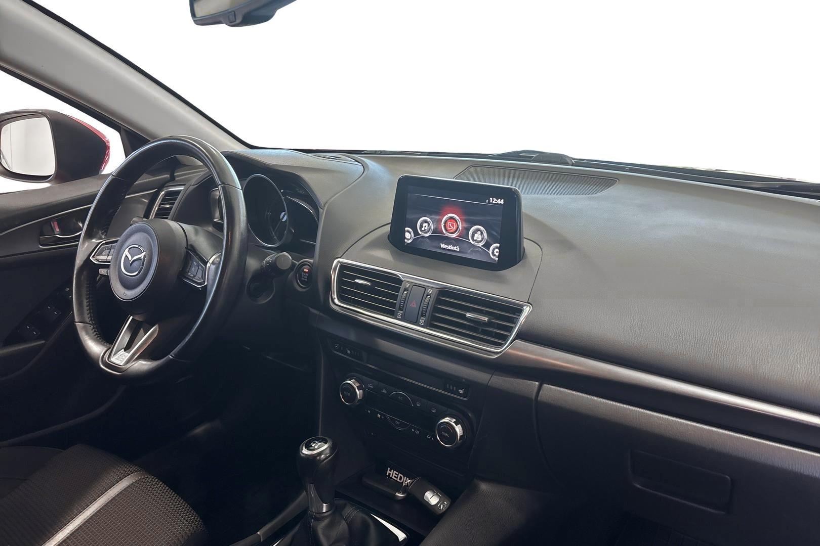 MAZDA Mazda3 2017
