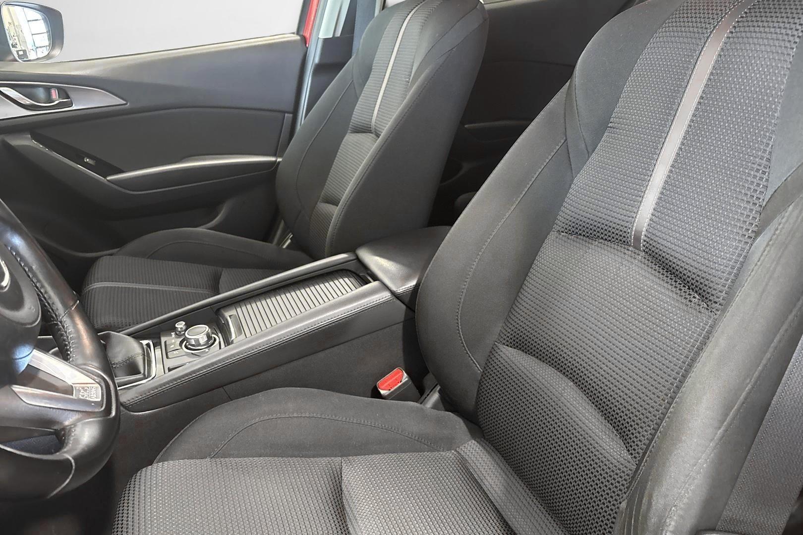 MAZDA Mazda3 2017