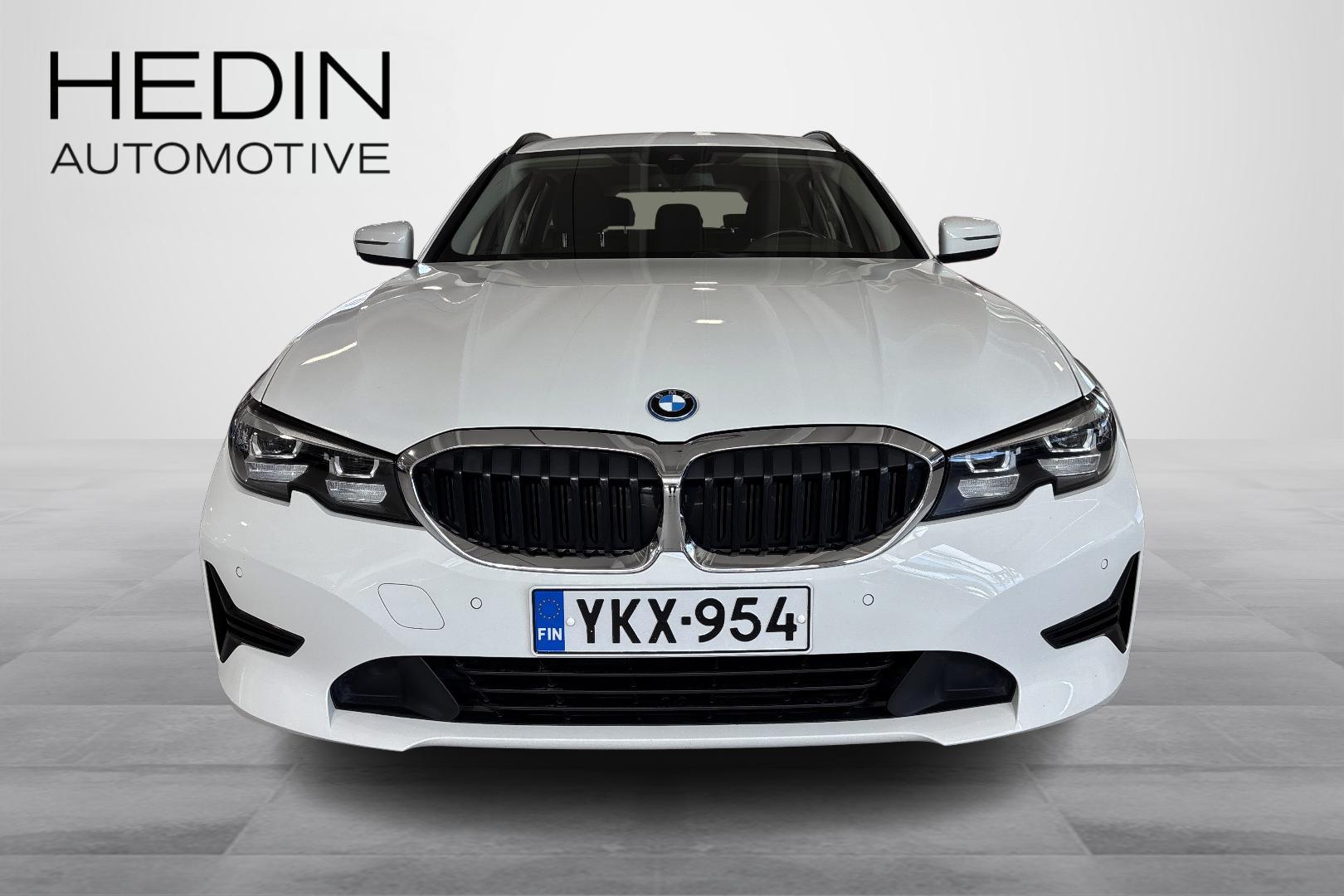 BMW 320 2022