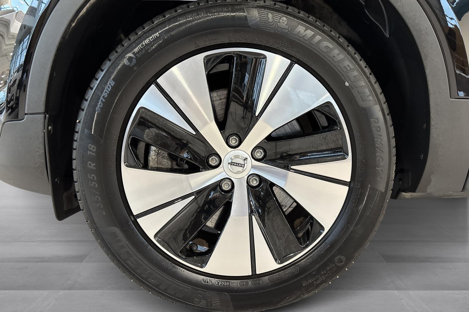 VOLVO XC40 2021