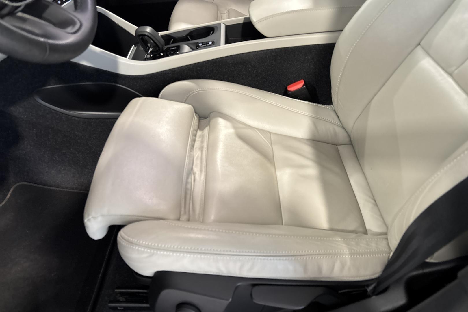 VOLVO XC40 2021
