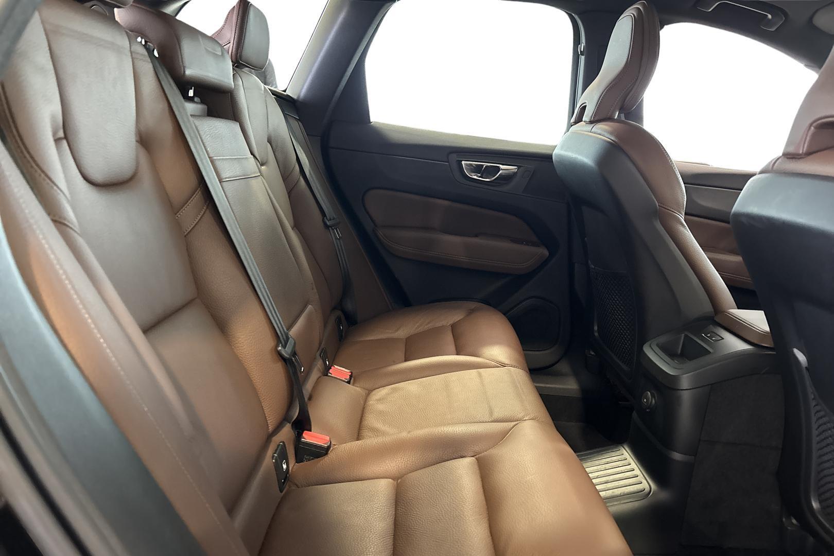 Volvo XC60 2021