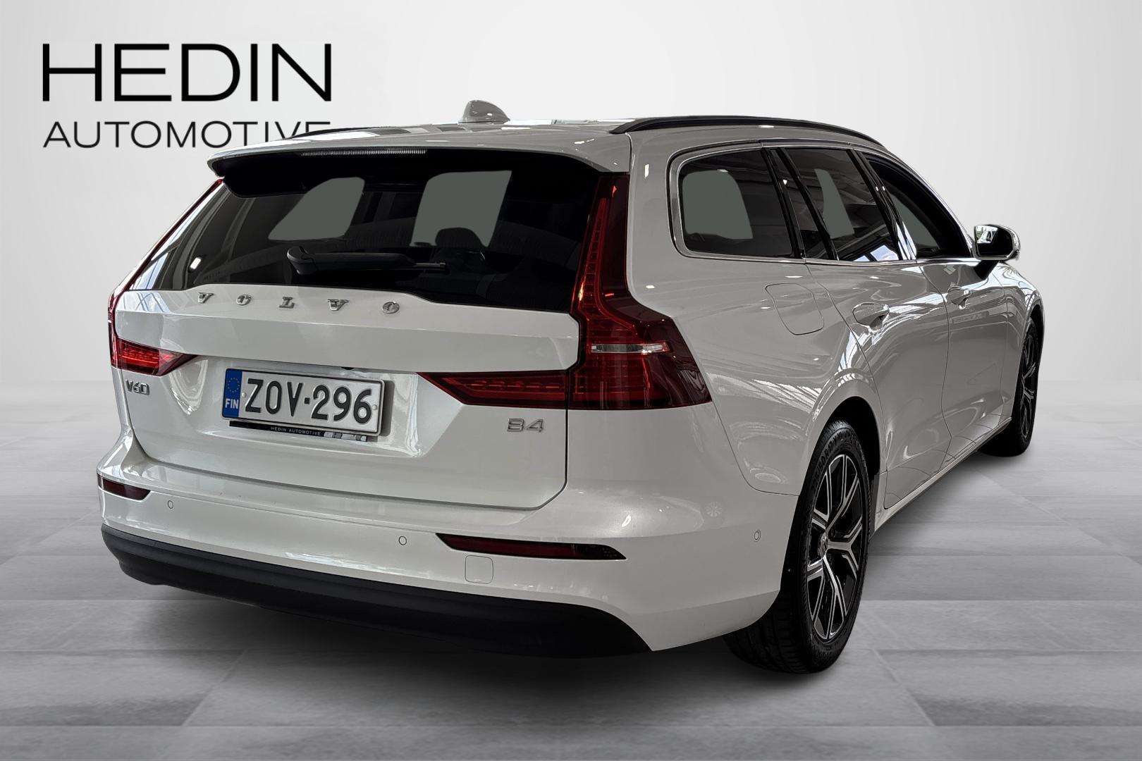 Volvo V60 2023