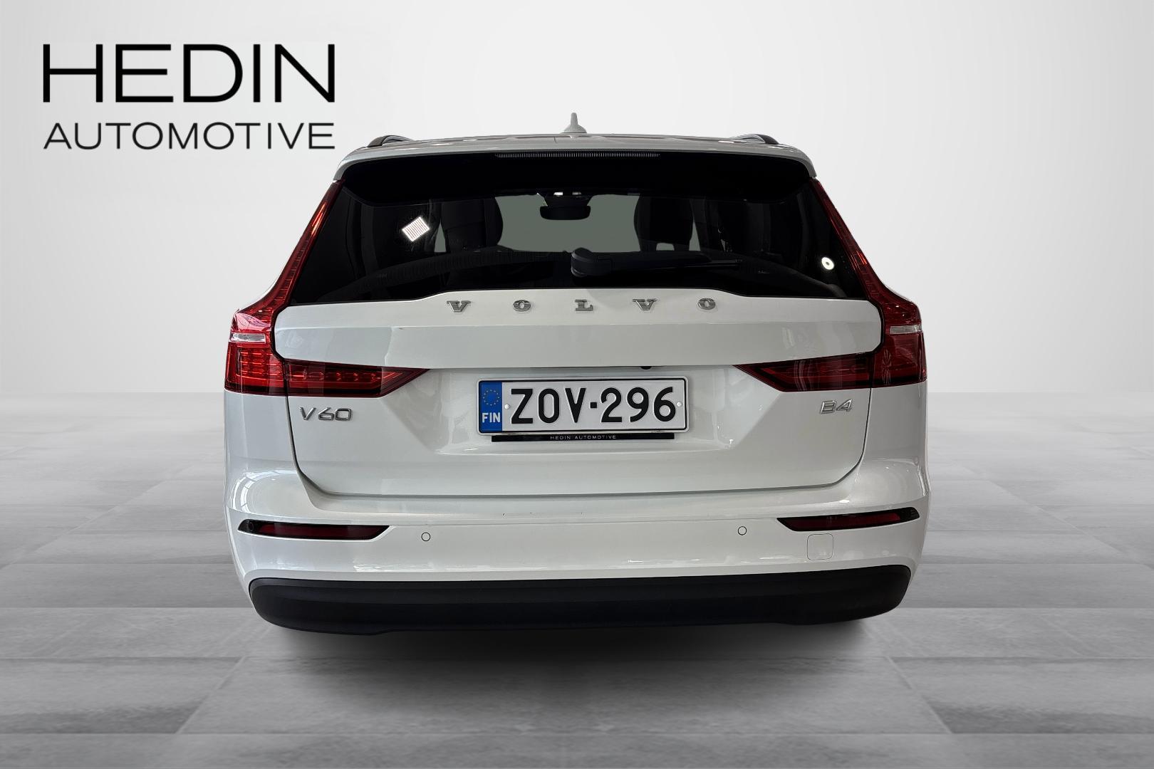 Volvo V60 2023