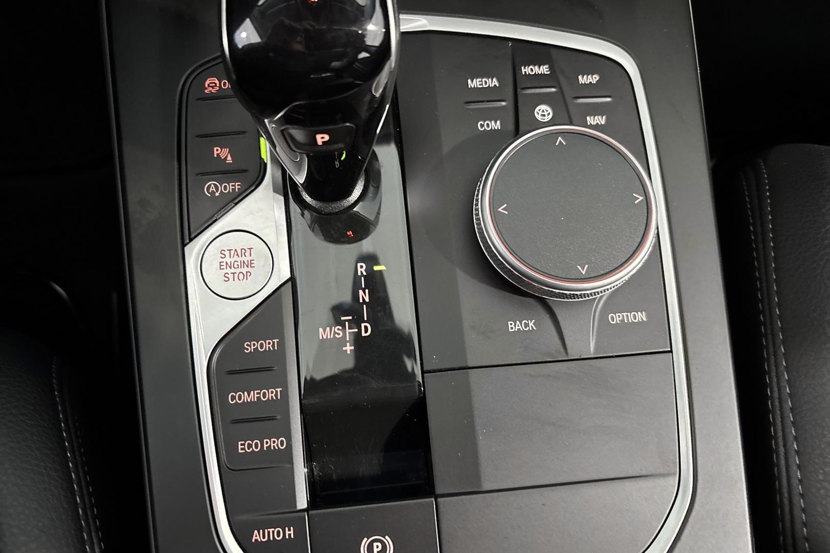 BMW 118 2023