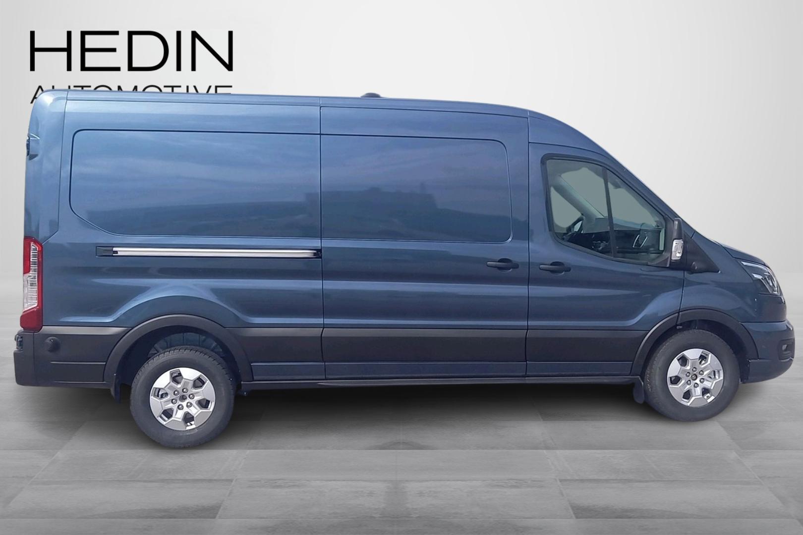 FORD TRANSIT 2025