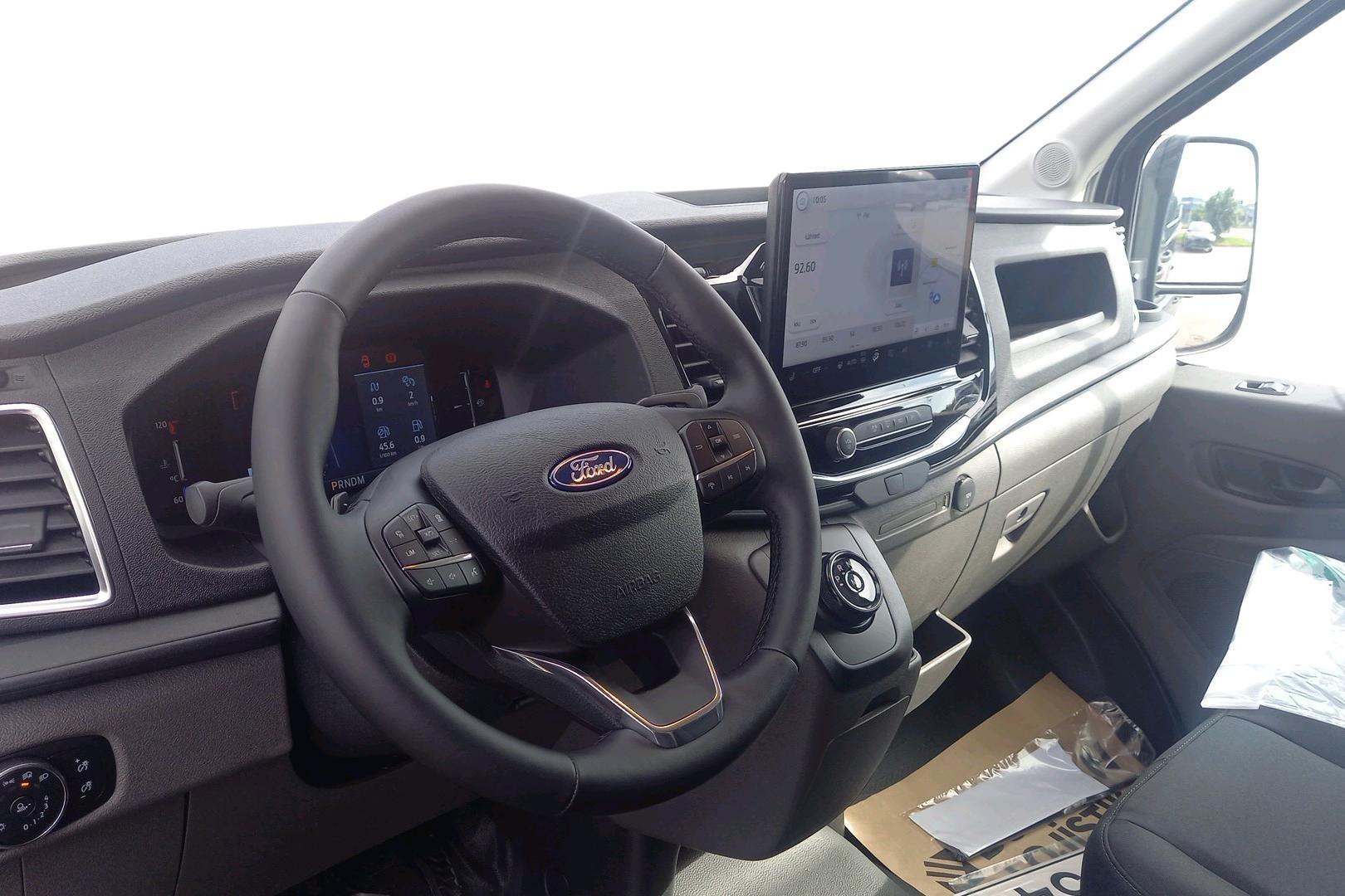 FORD TRANSIT 2025