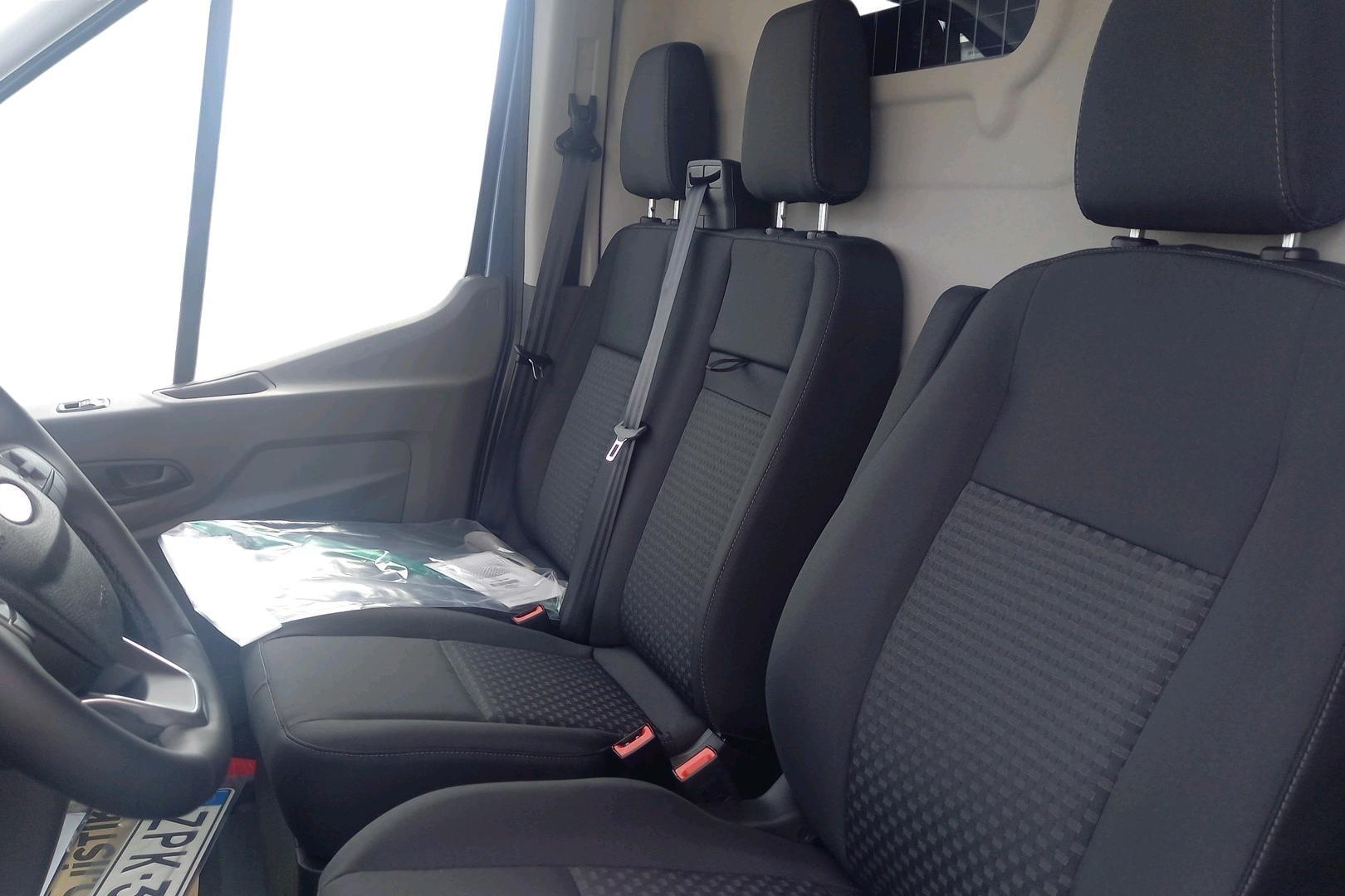 FORD TRANSIT 2025