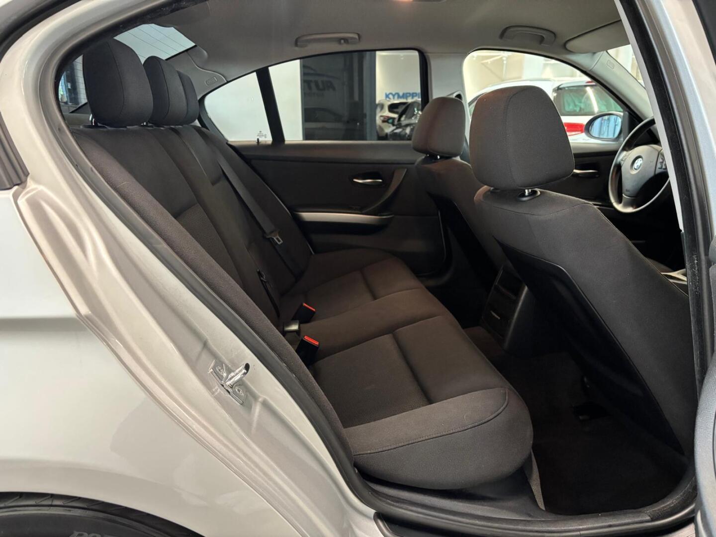BMW 318 2007
