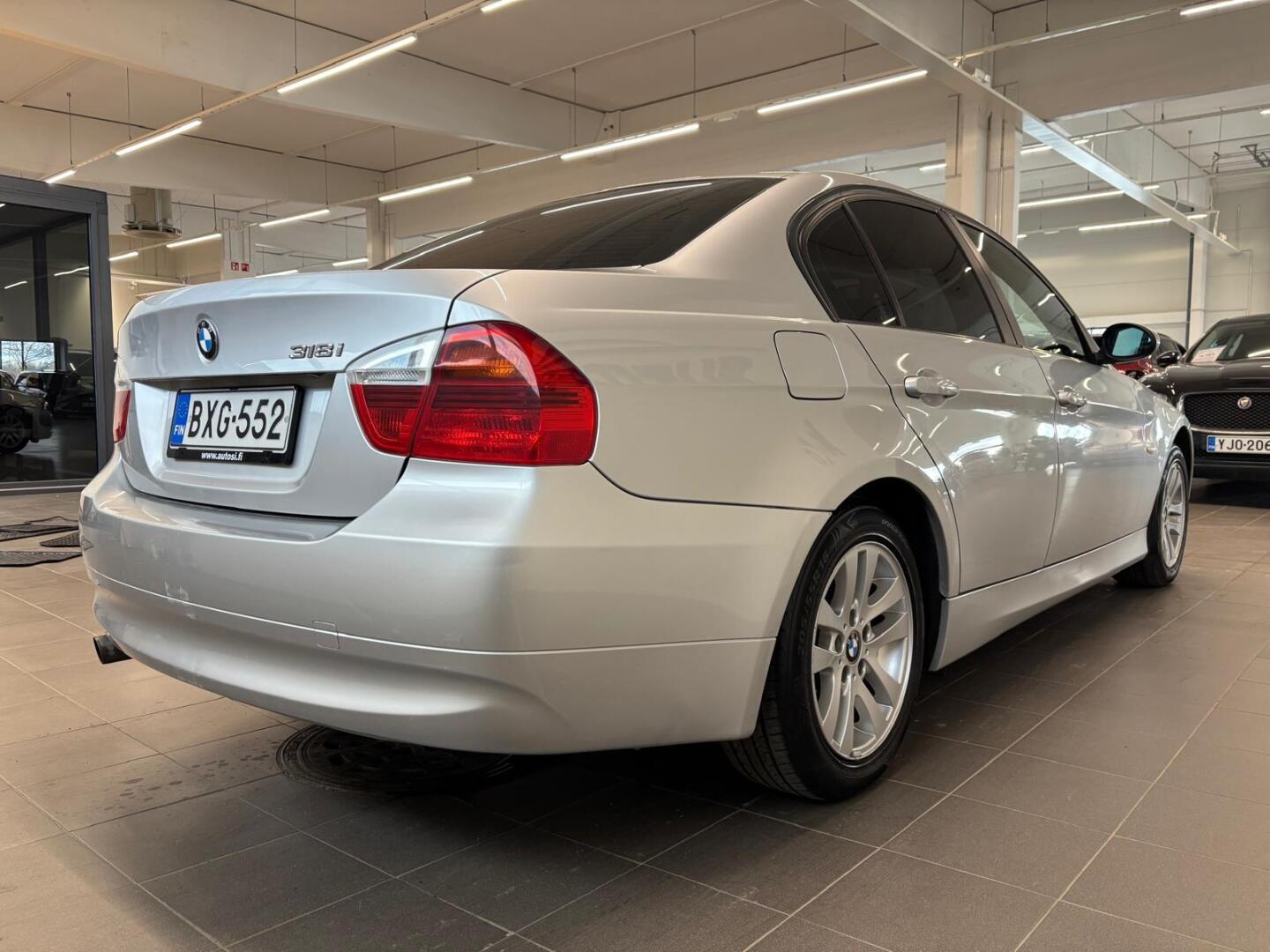BMW 318 2007