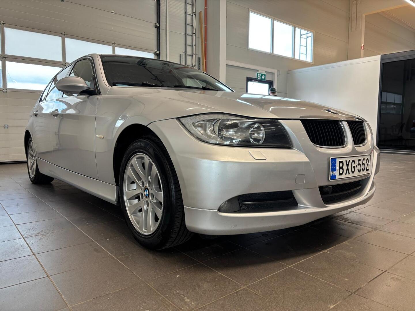 BMW 318 2007