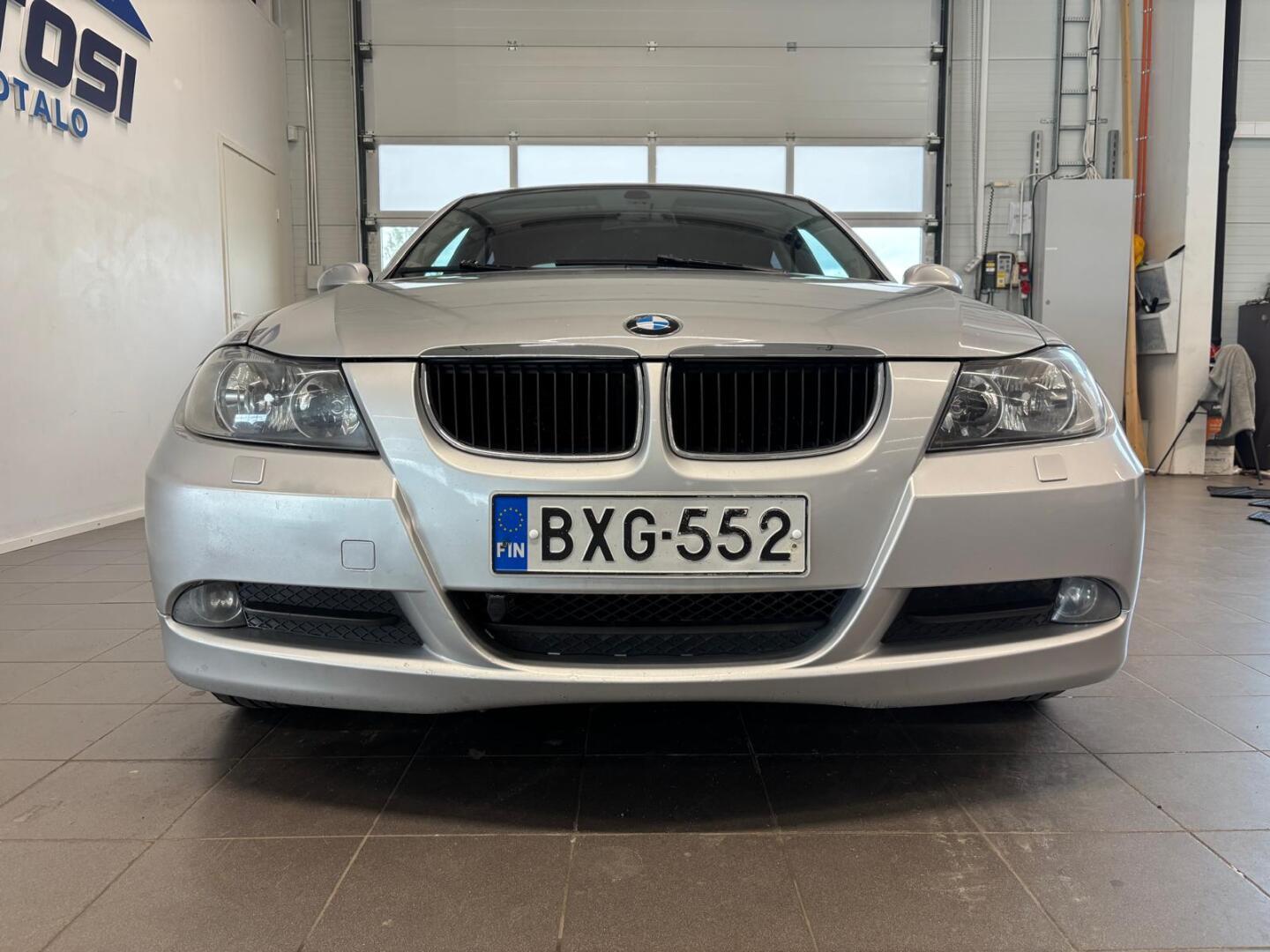 BMW 318 2007