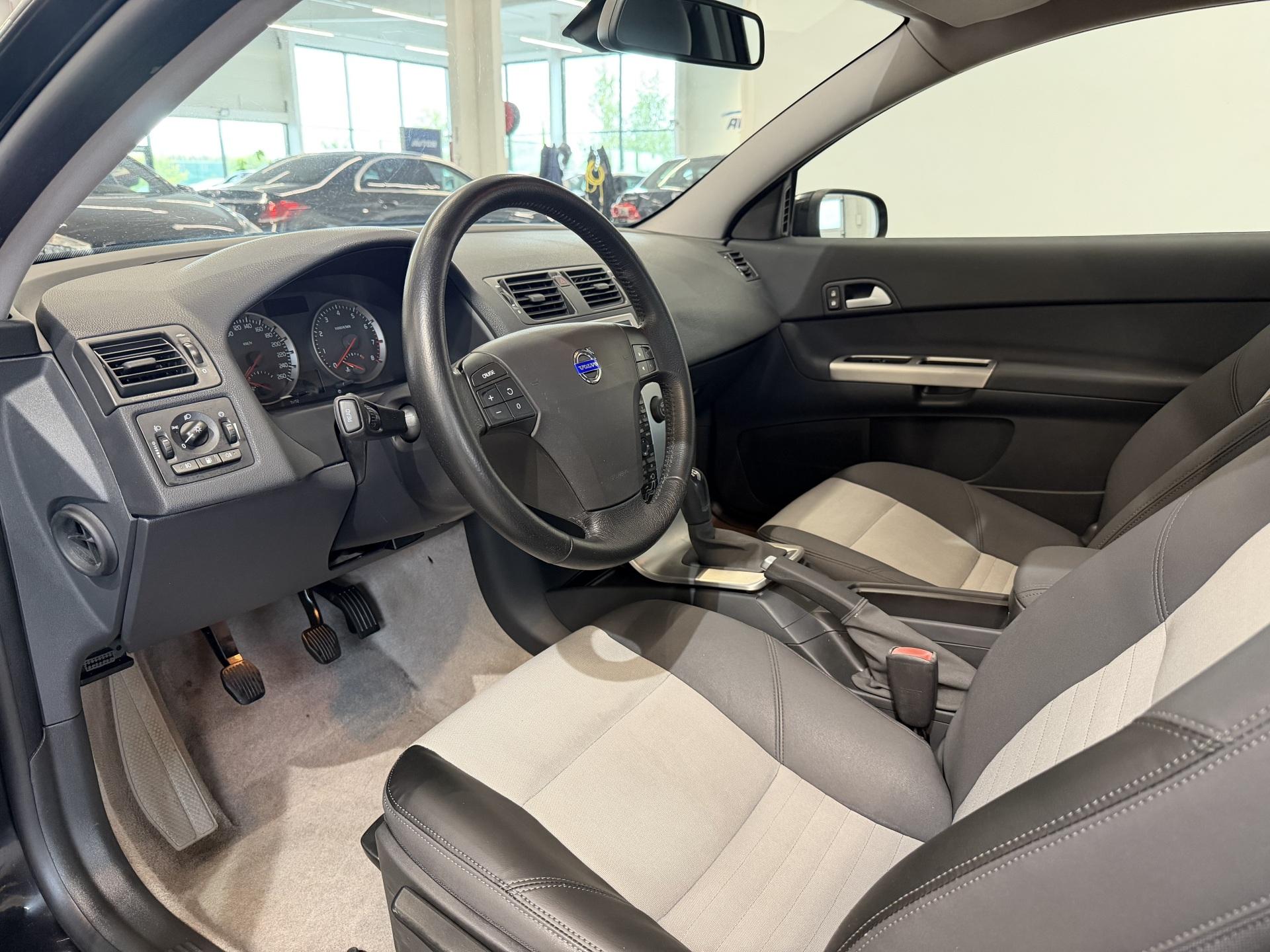 VOLVO C30 2007