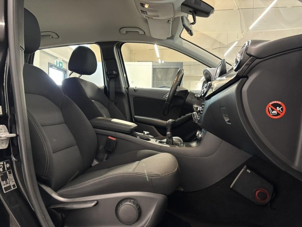 MERCEDES-BENZ B 2014