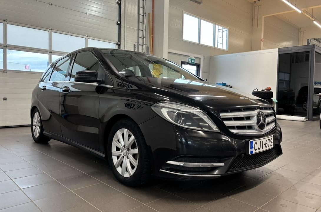 MERCEDES-BENZ B 2014
