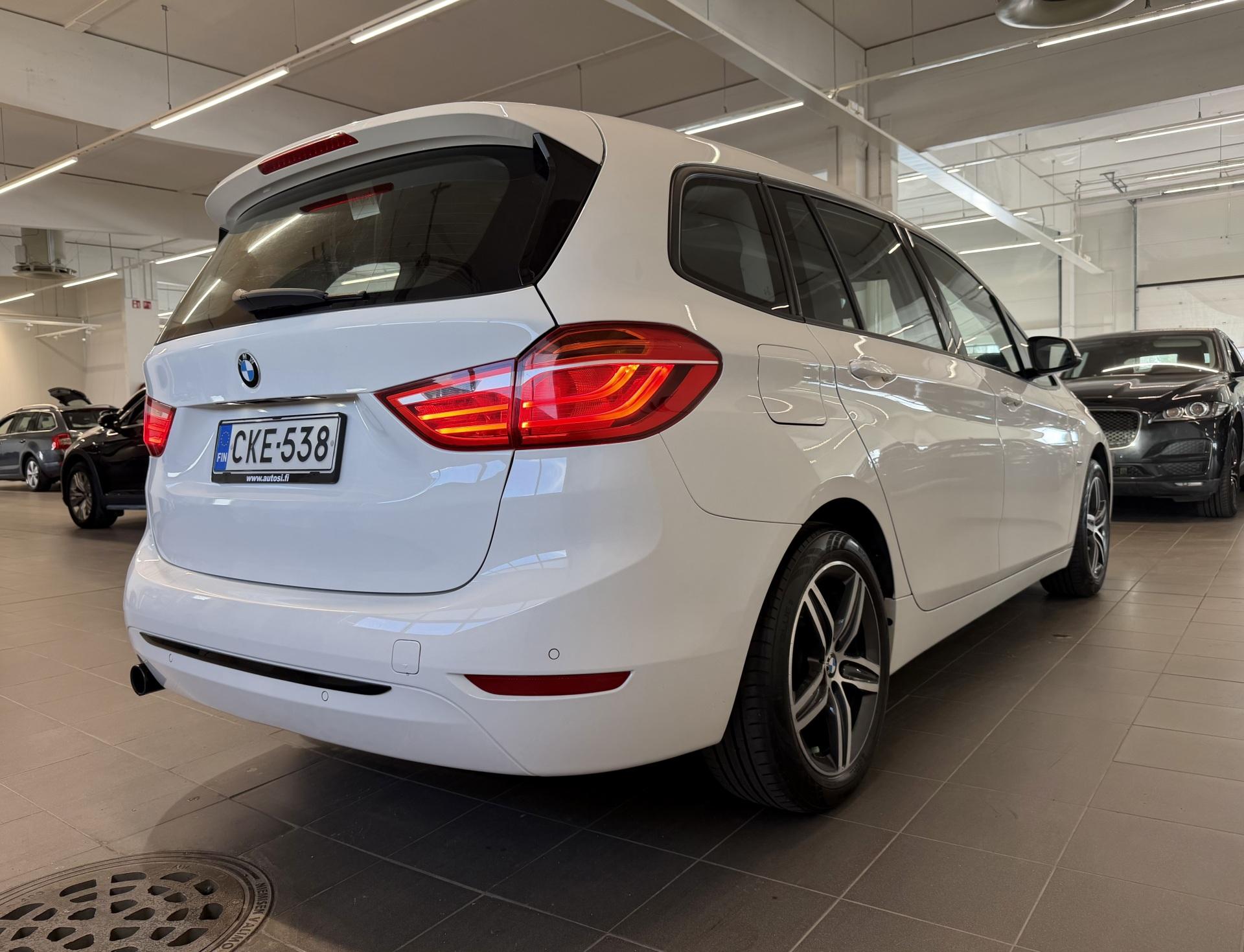 BMW 216 2016