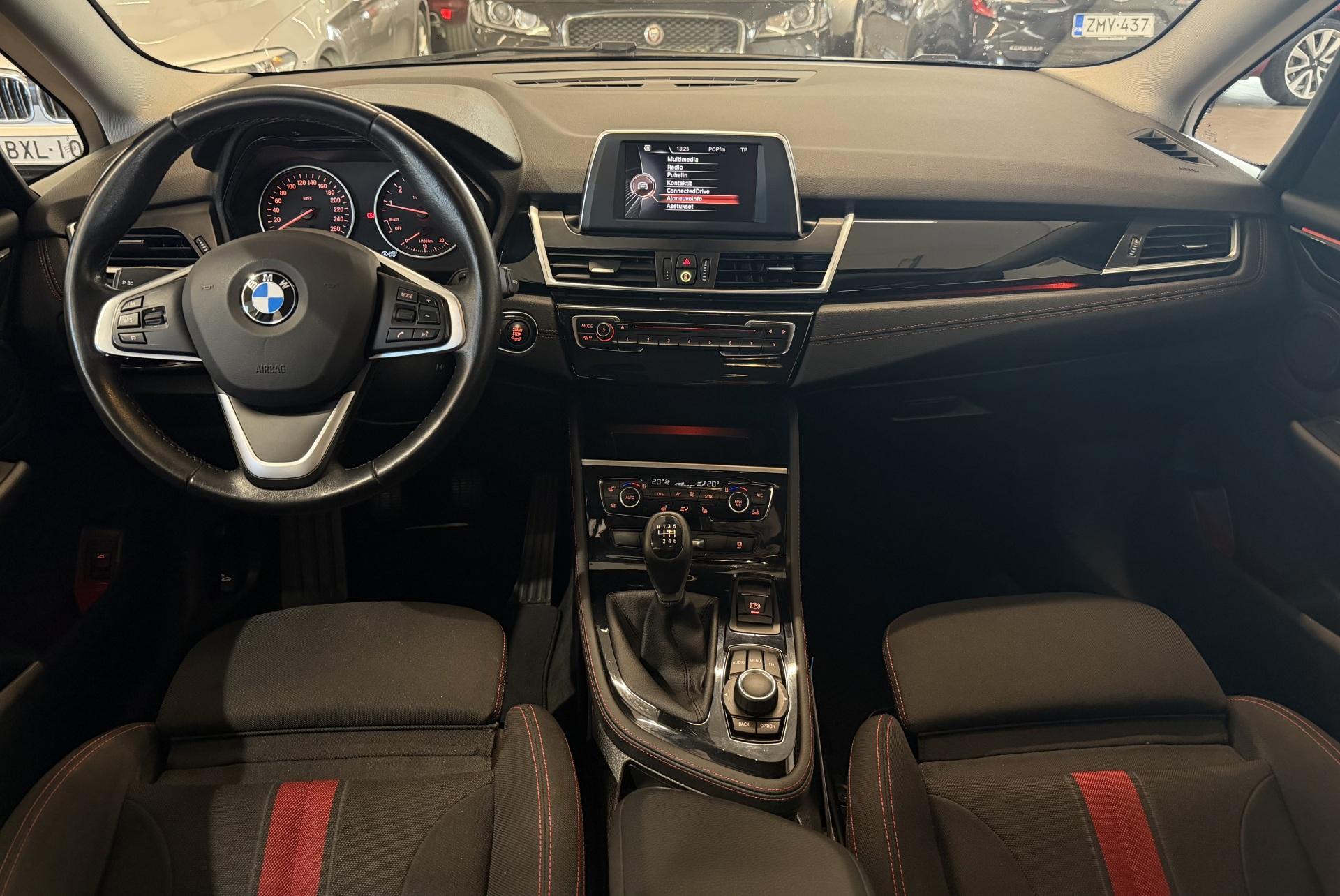 BMW 216 2016