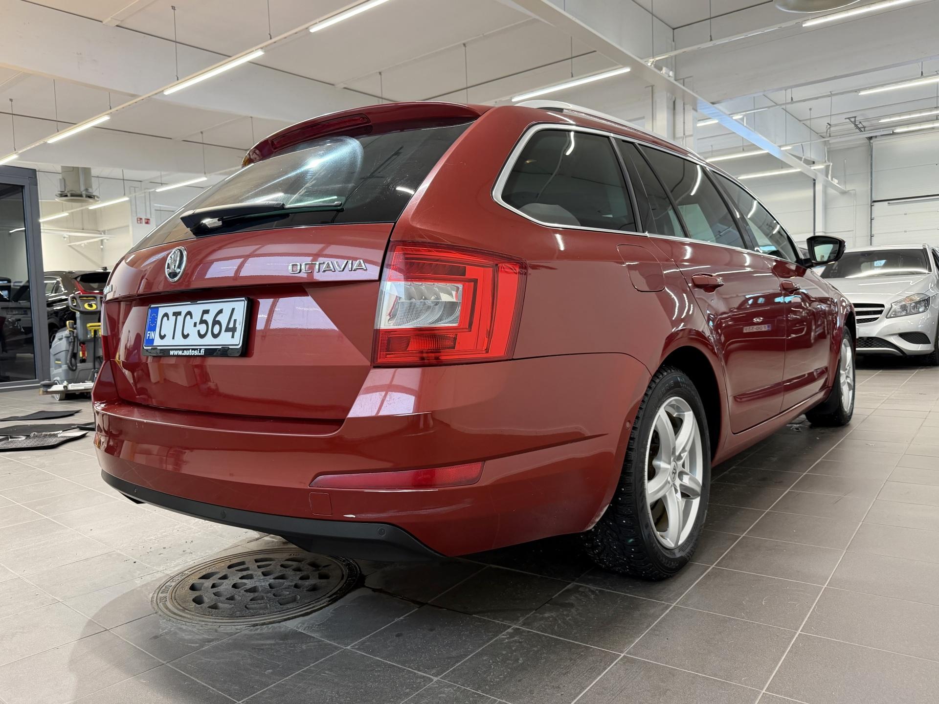 SKODA Octavia 2015