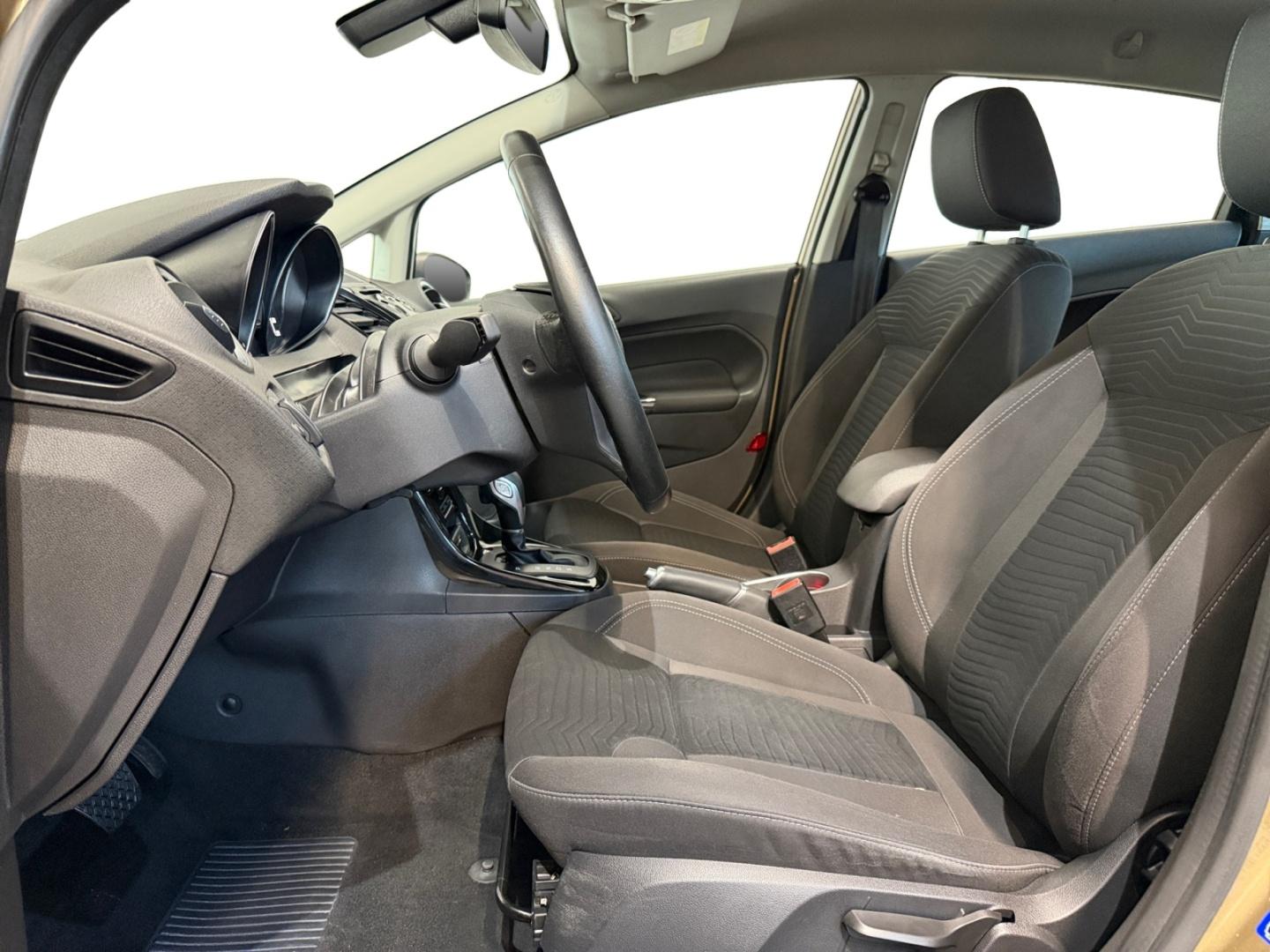 FORD Fiesta 10