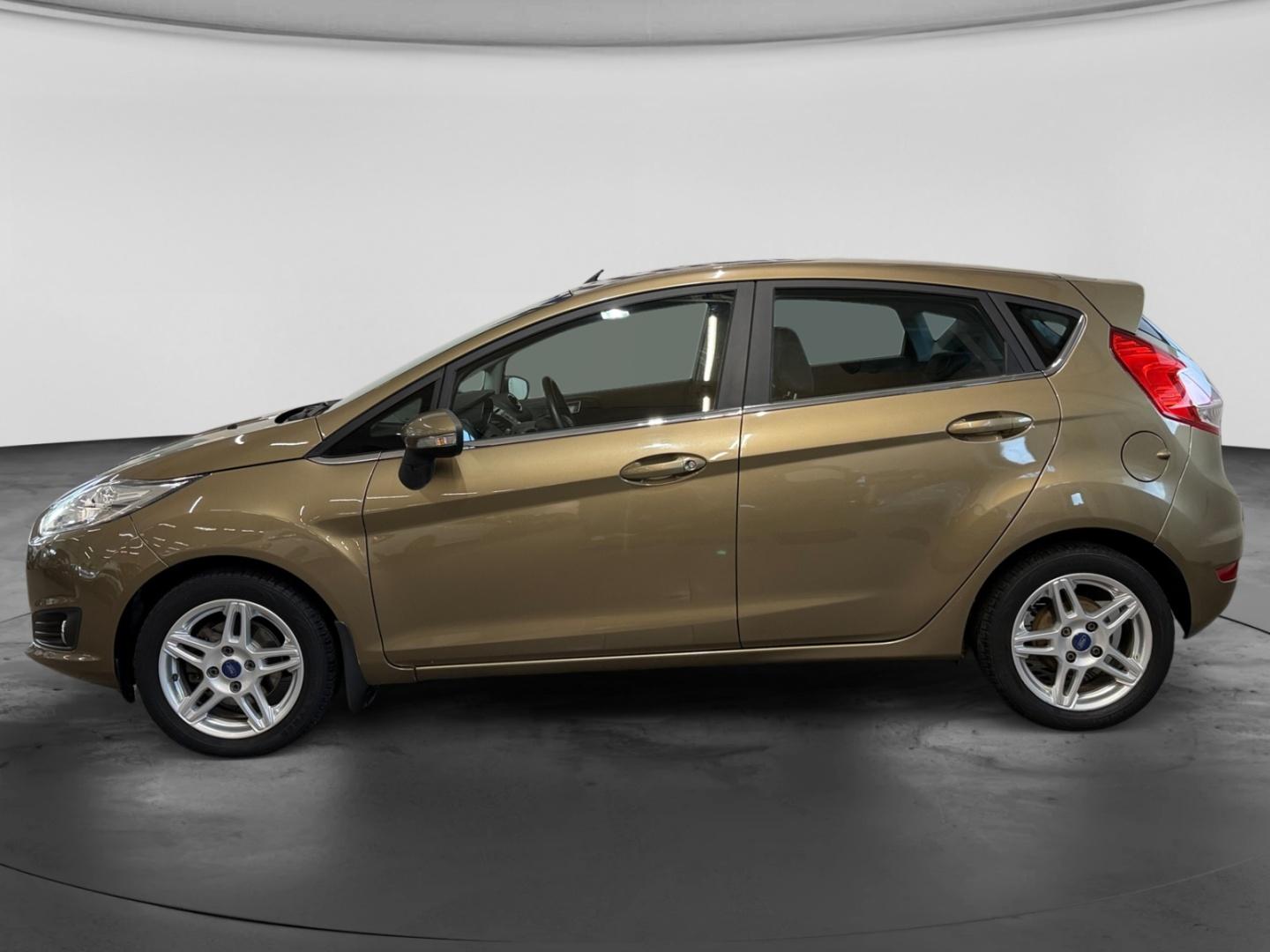 FORD Fiesta 2