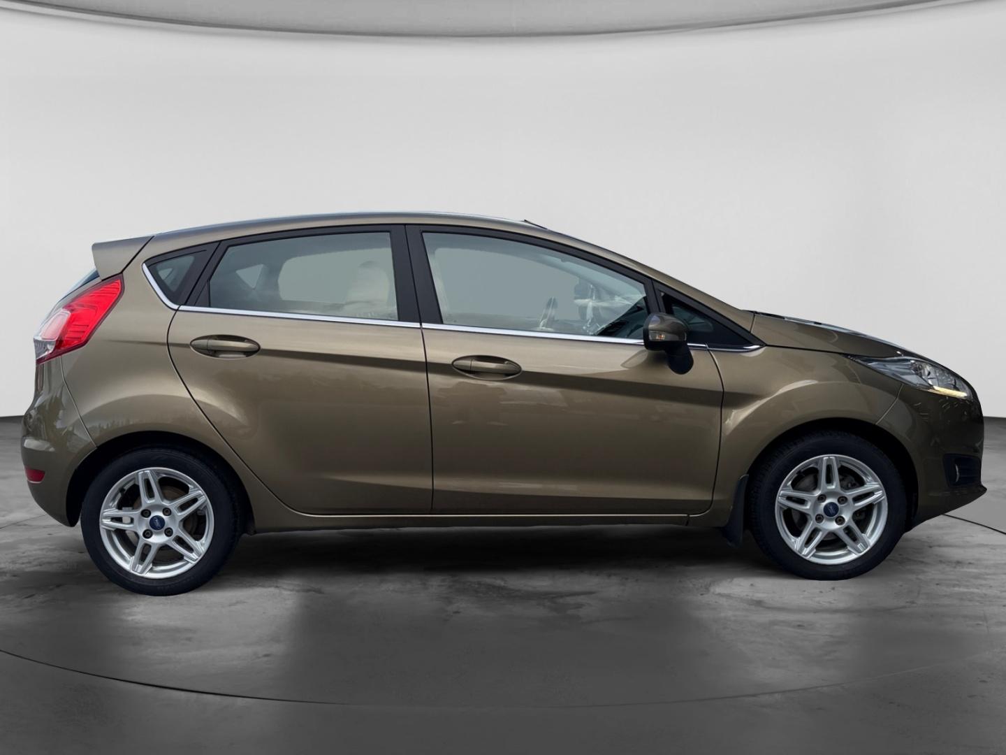 FORD Fiesta 6