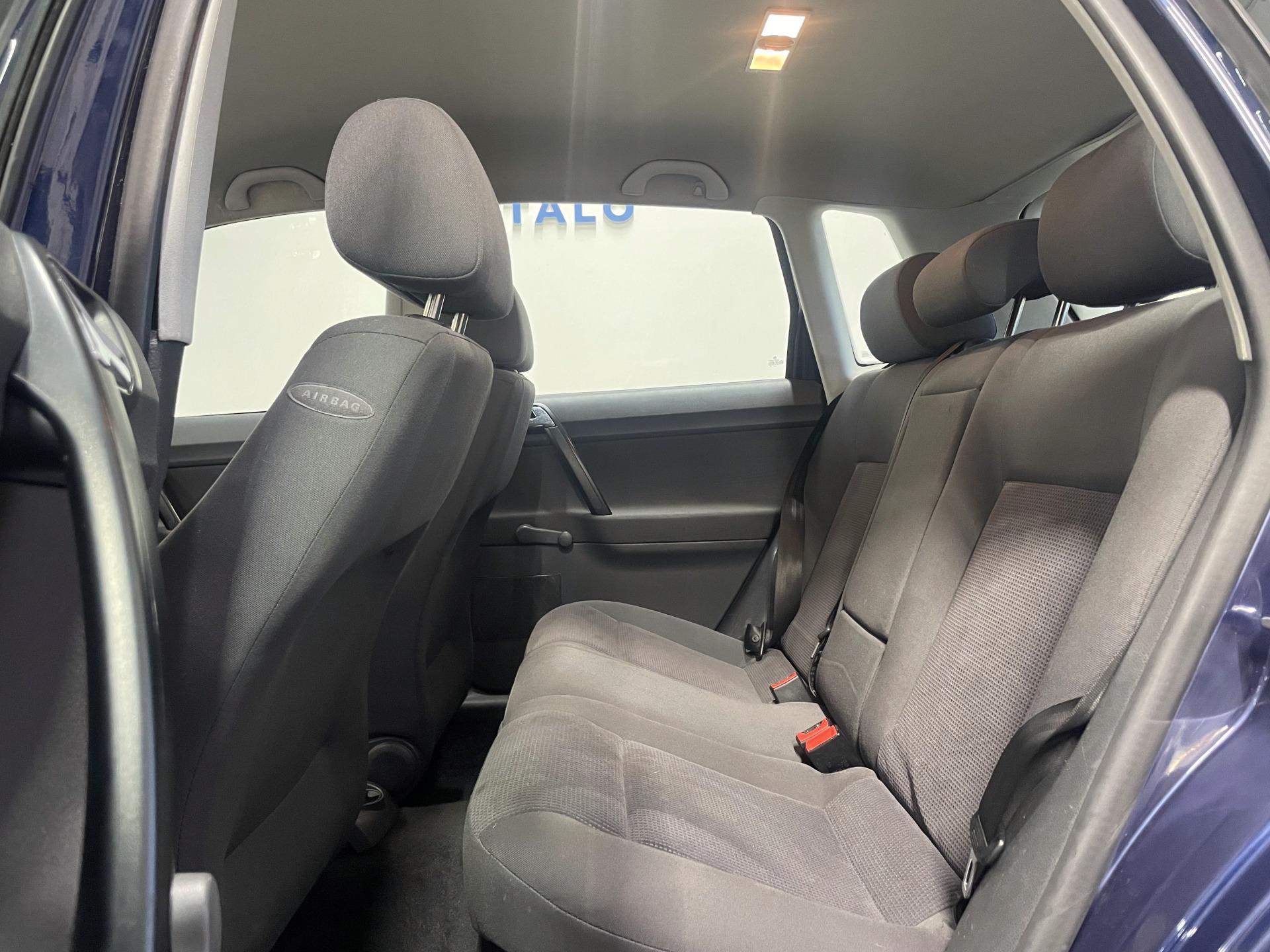 VOLKSWAGEN Polo 2005