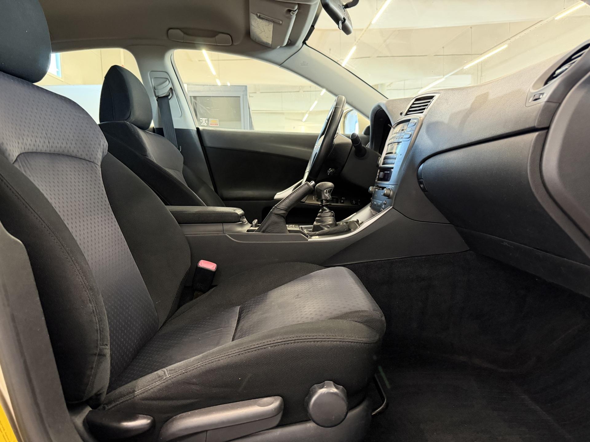 LEXUS IS 2006