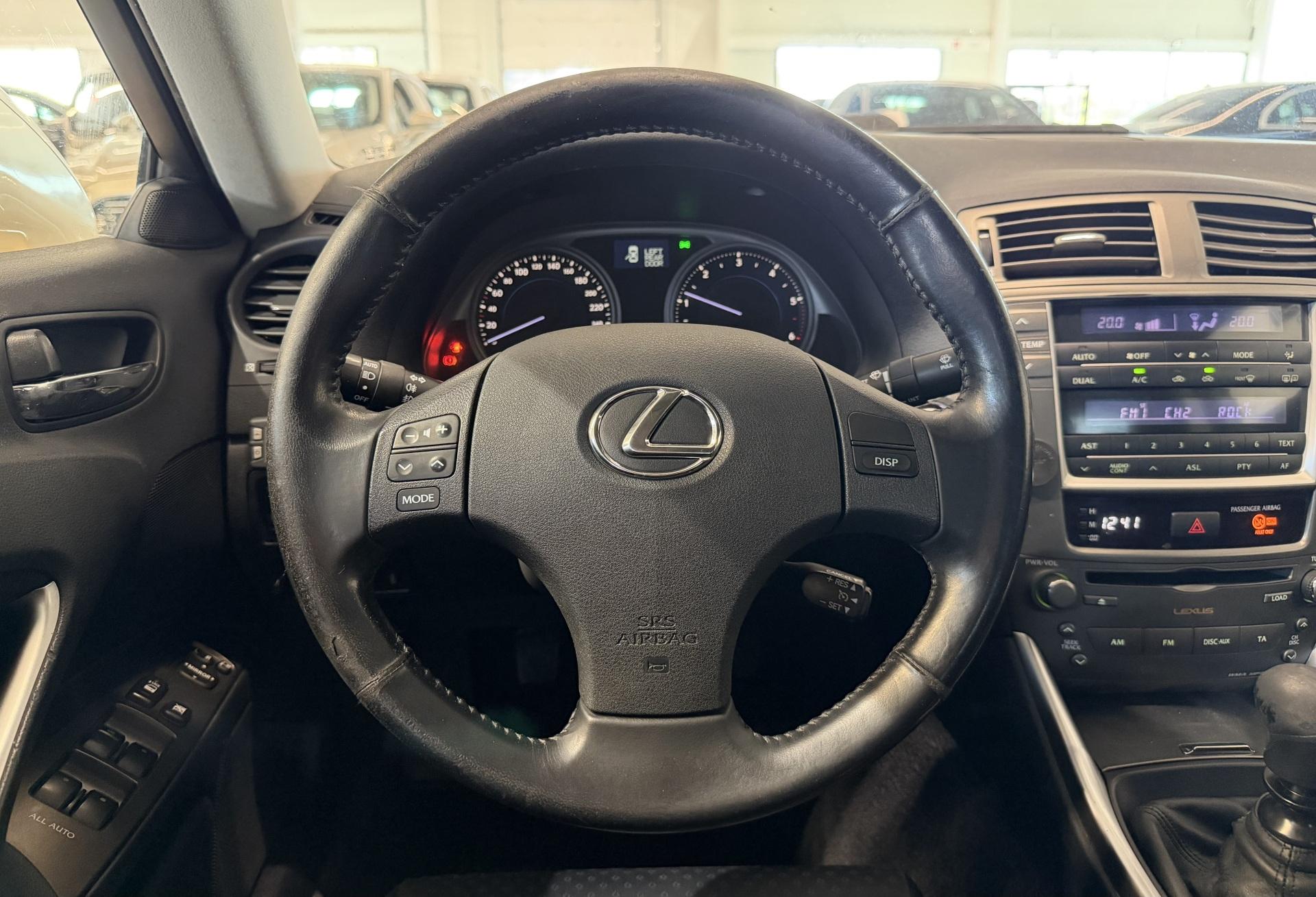 LEXUS IS 2006
