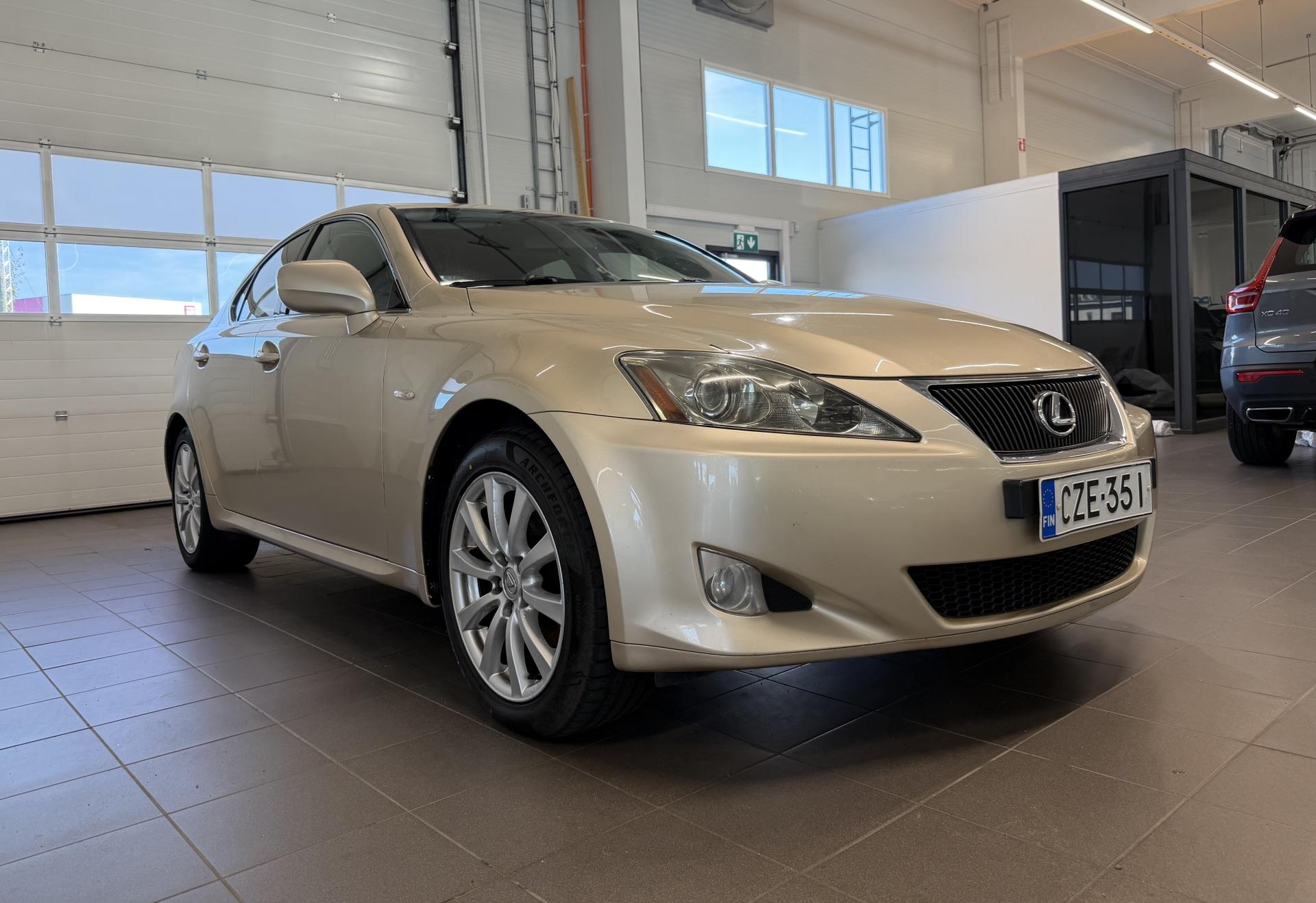 LEXUS IS 2006