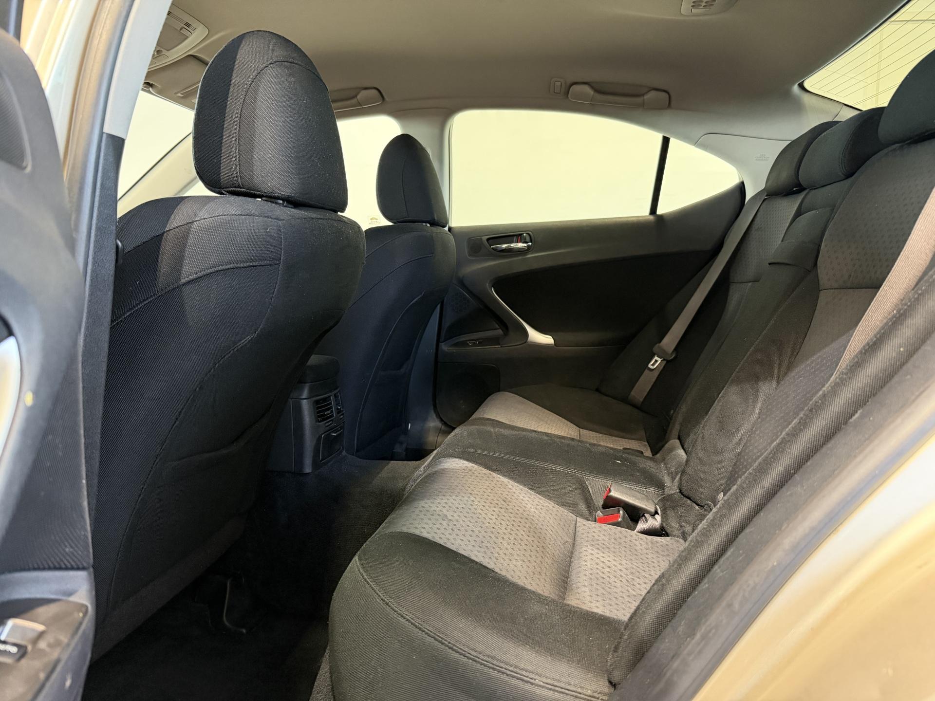 LEXUS IS 2006