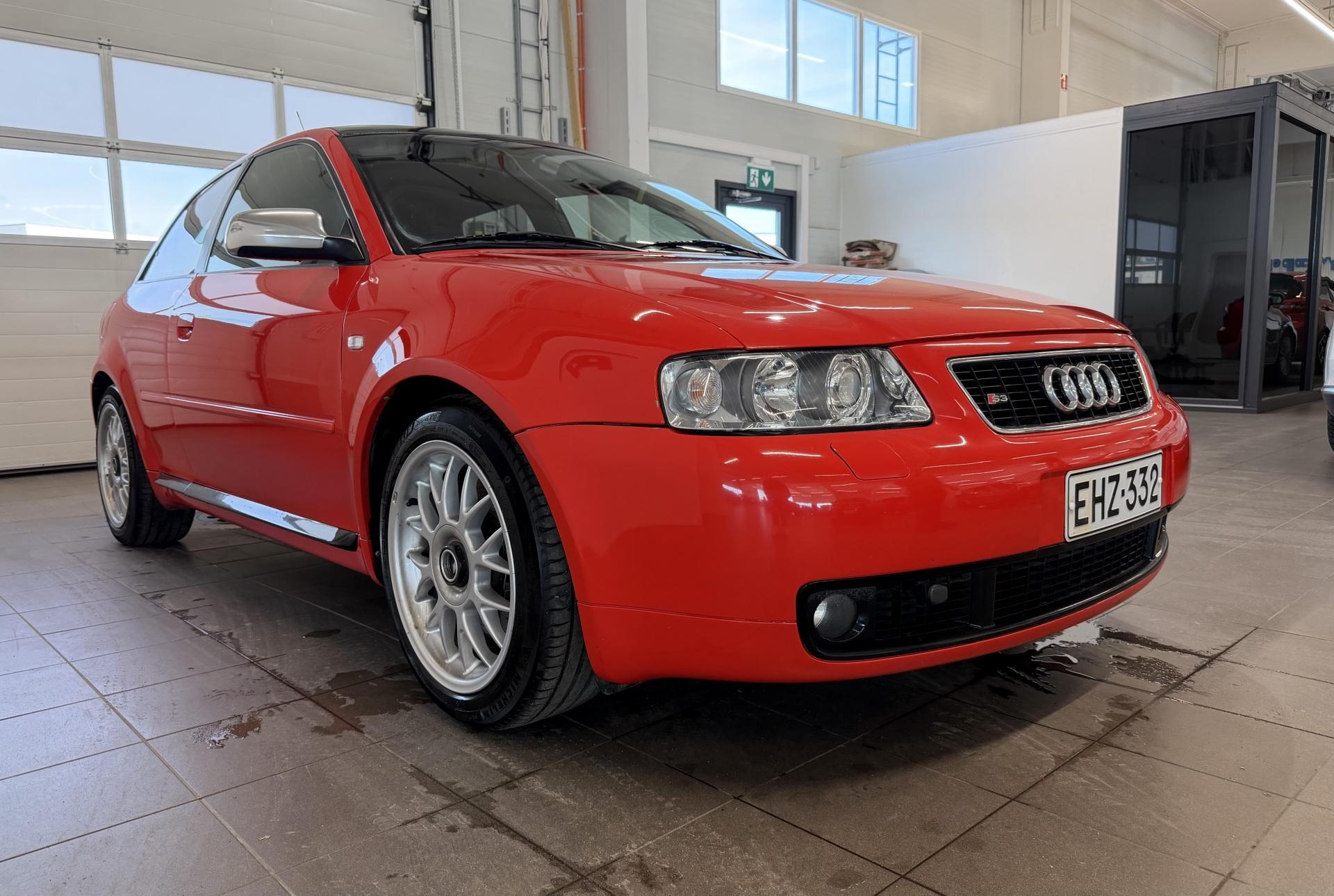 AUDI S3 2001
