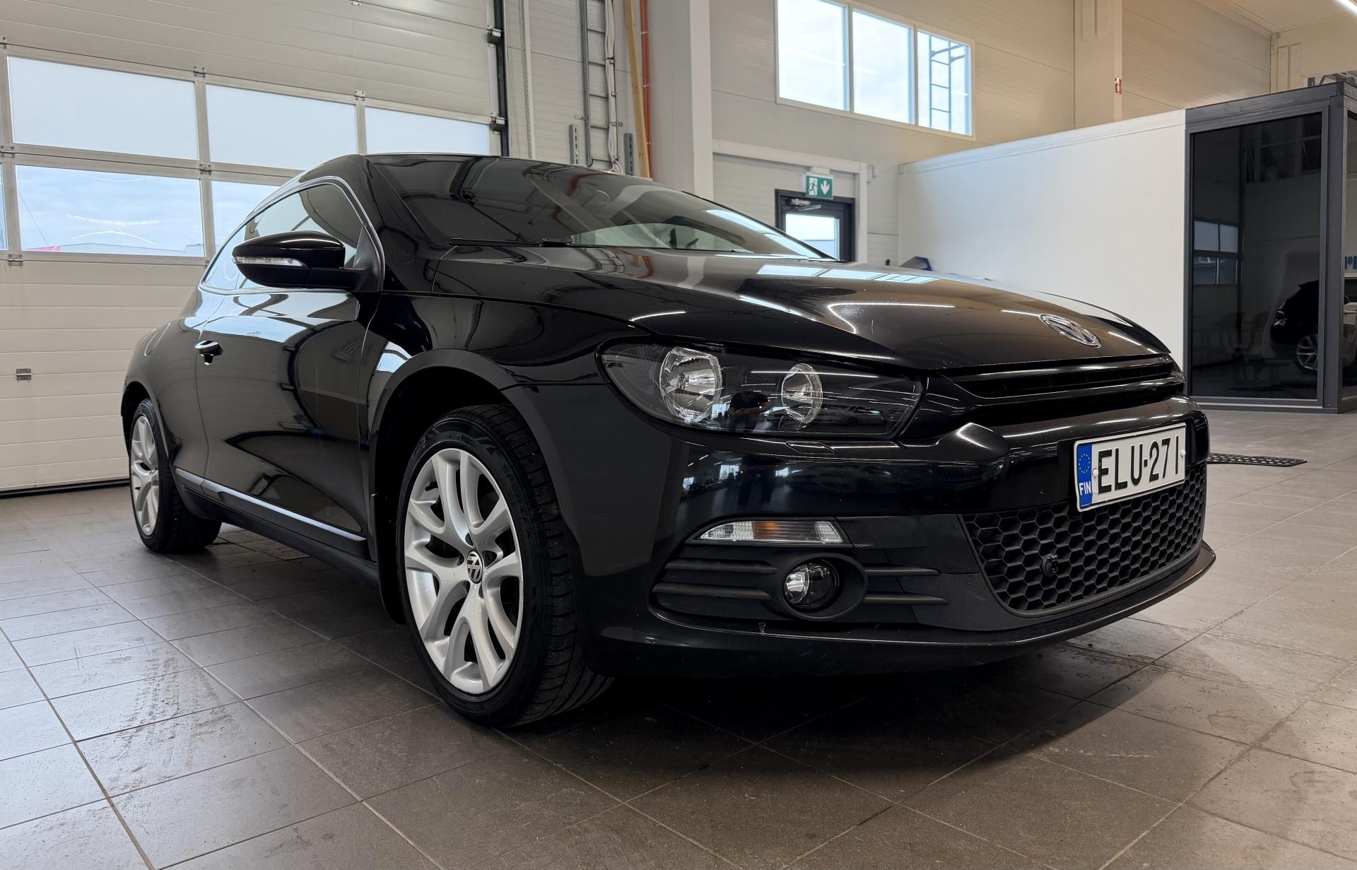 VOLKSWAGEN Scirocco 2011