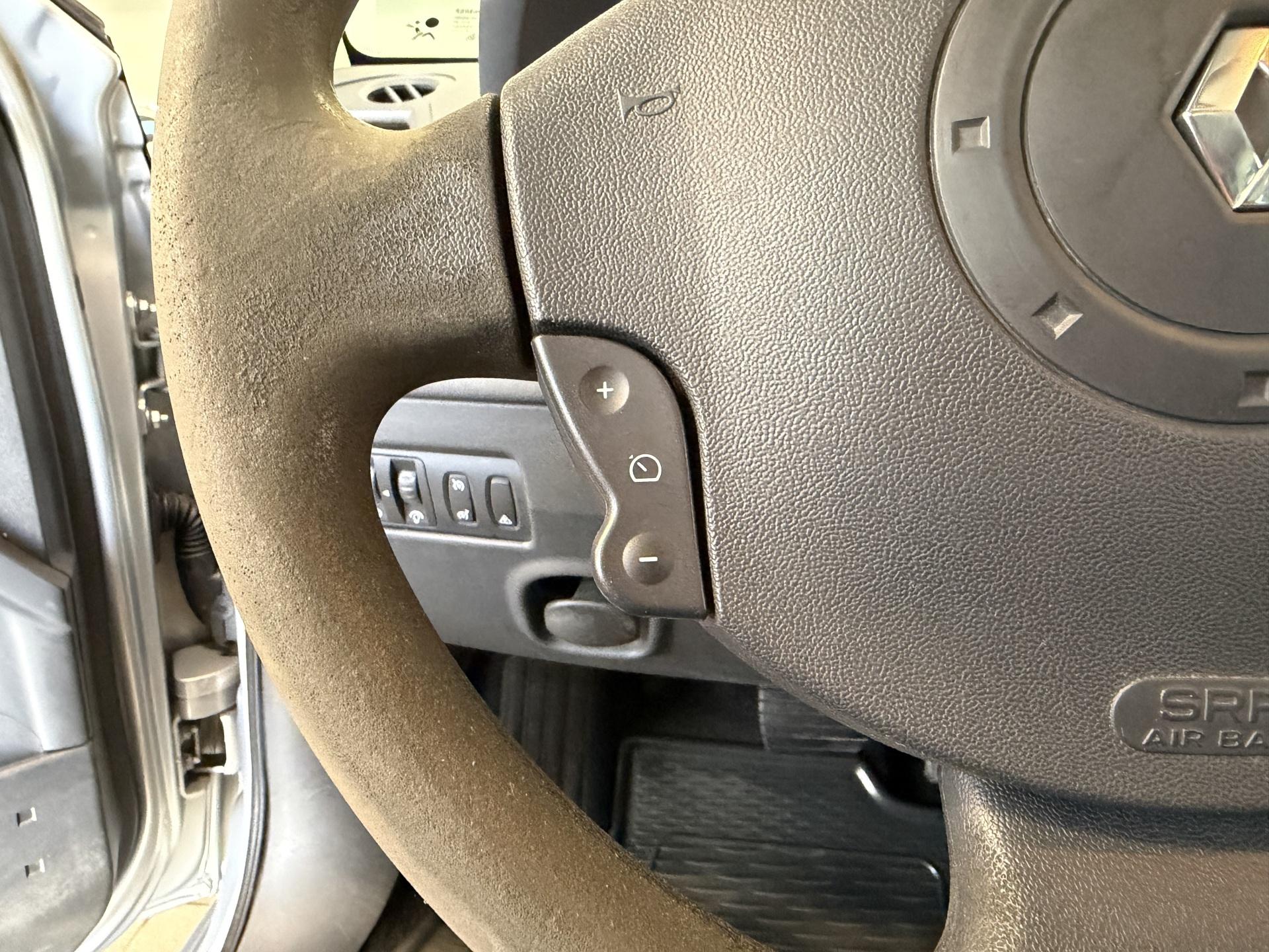RENAULT Megane 2004