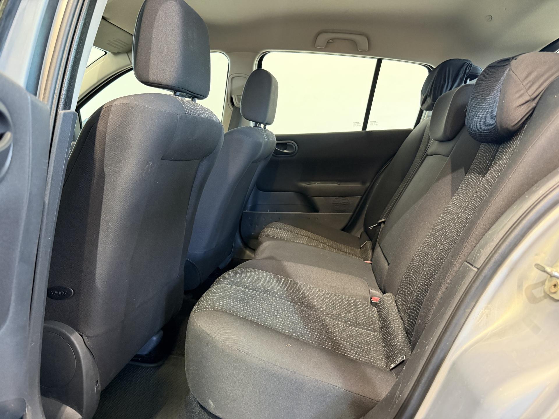 RENAULT Megane 2004