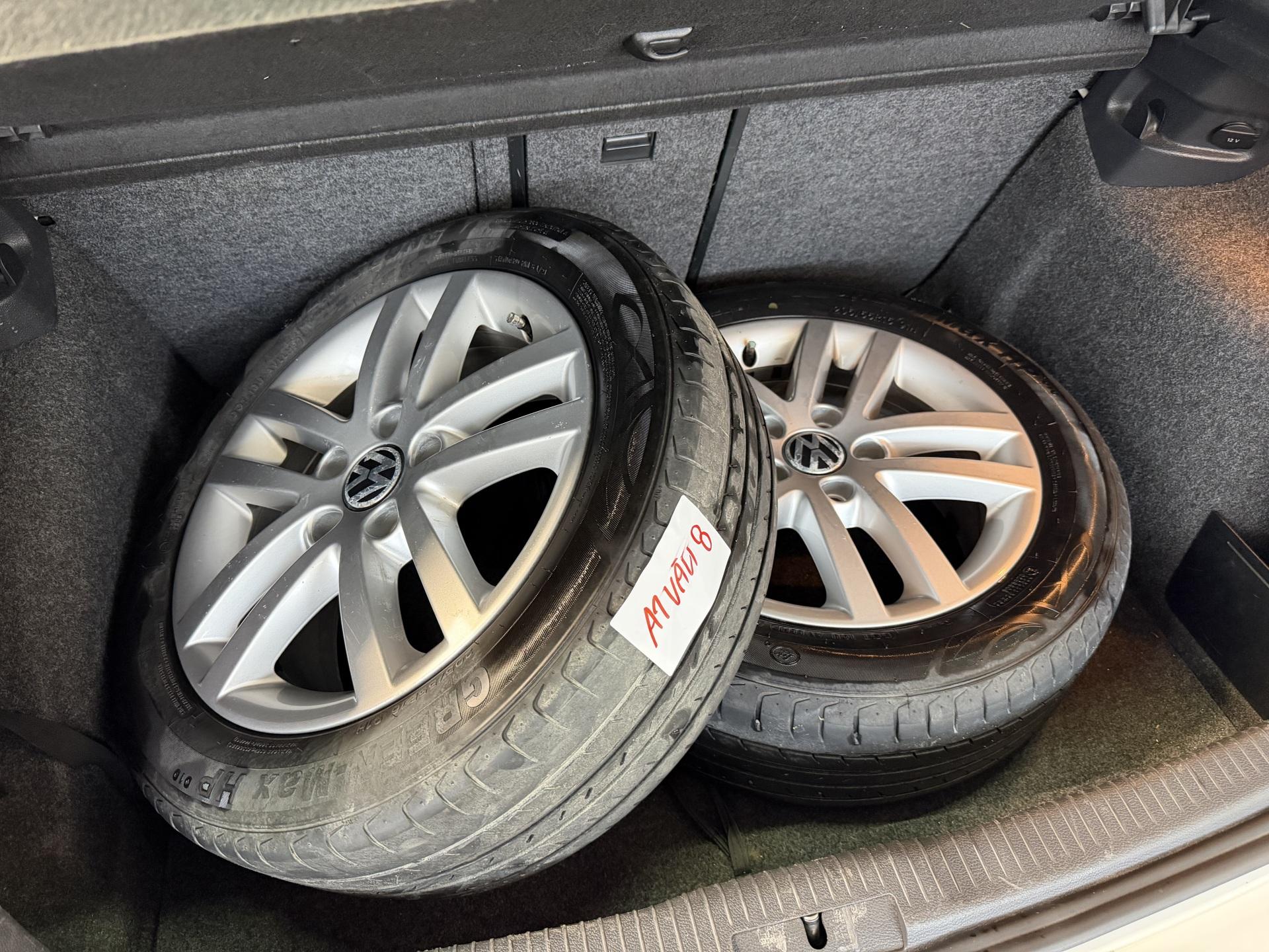 VOLKSWAGEN Golf 2011