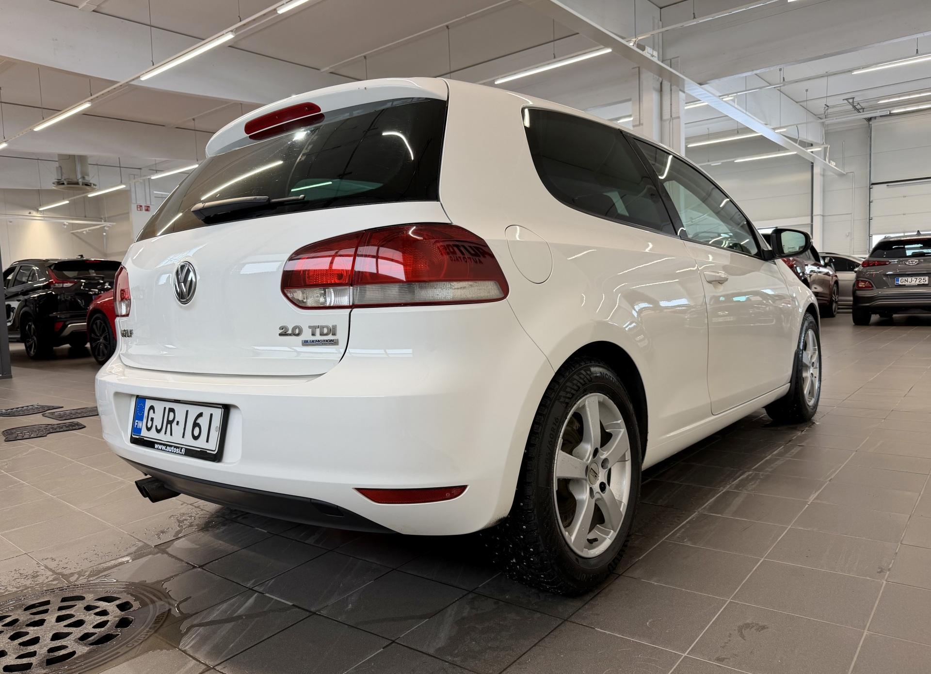 VOLKSWAGEN Golf 2011