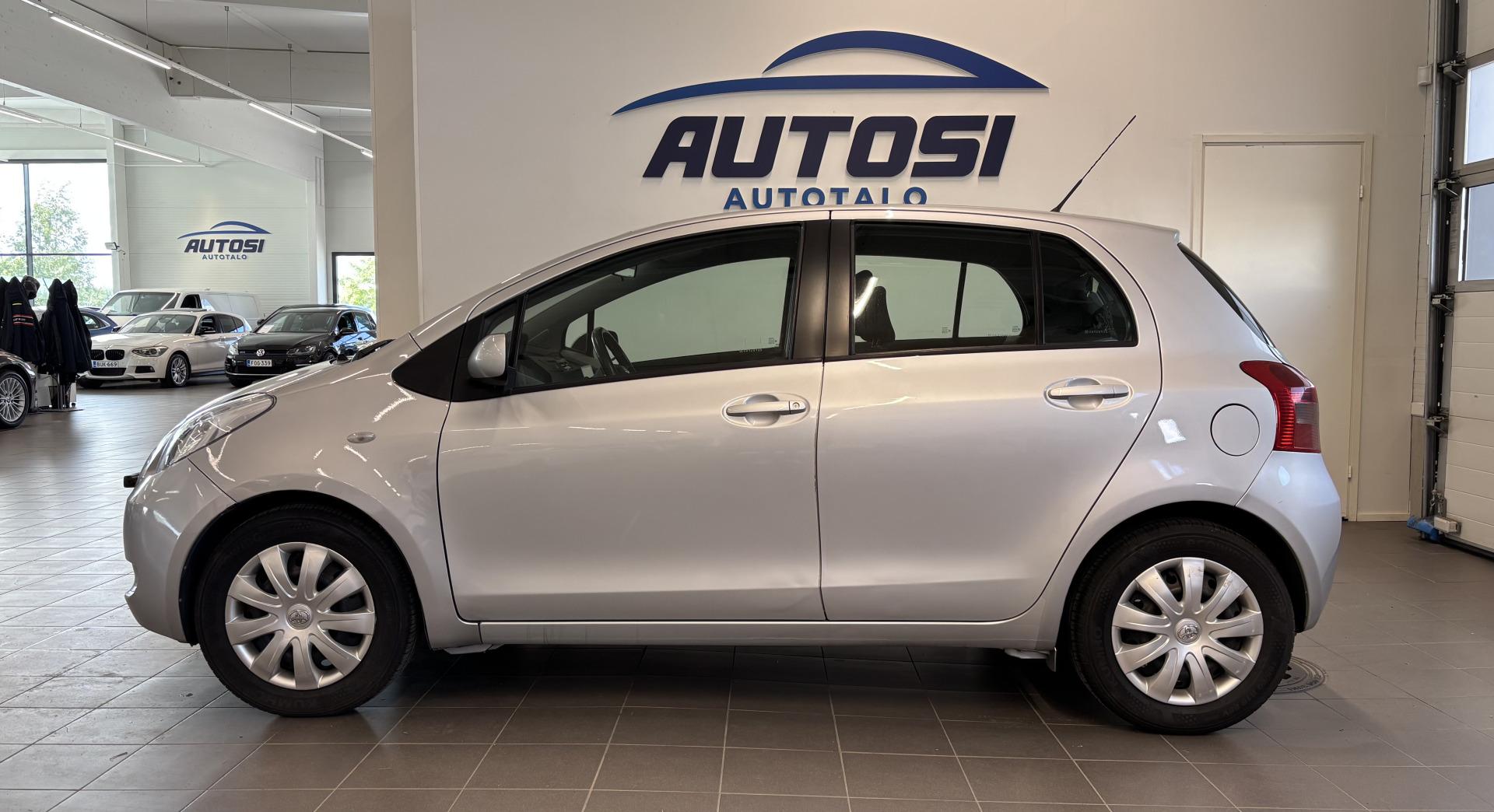TOYOTA Yaris 2007