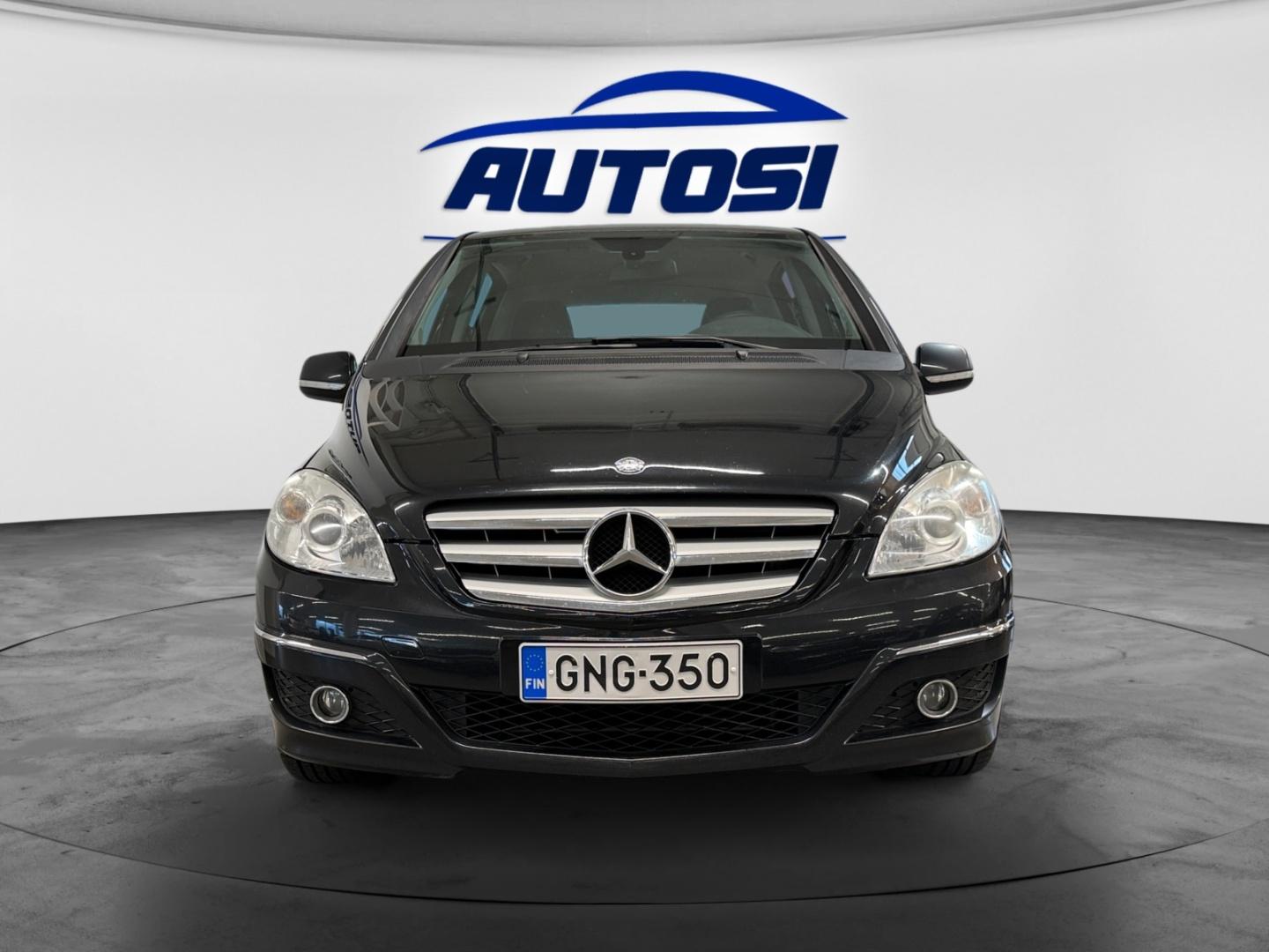 MERCEDES-BENZ B 2011
