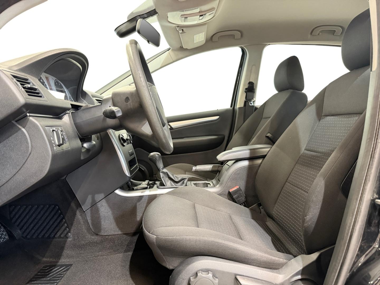 MERCEDES-BENZ B 2011